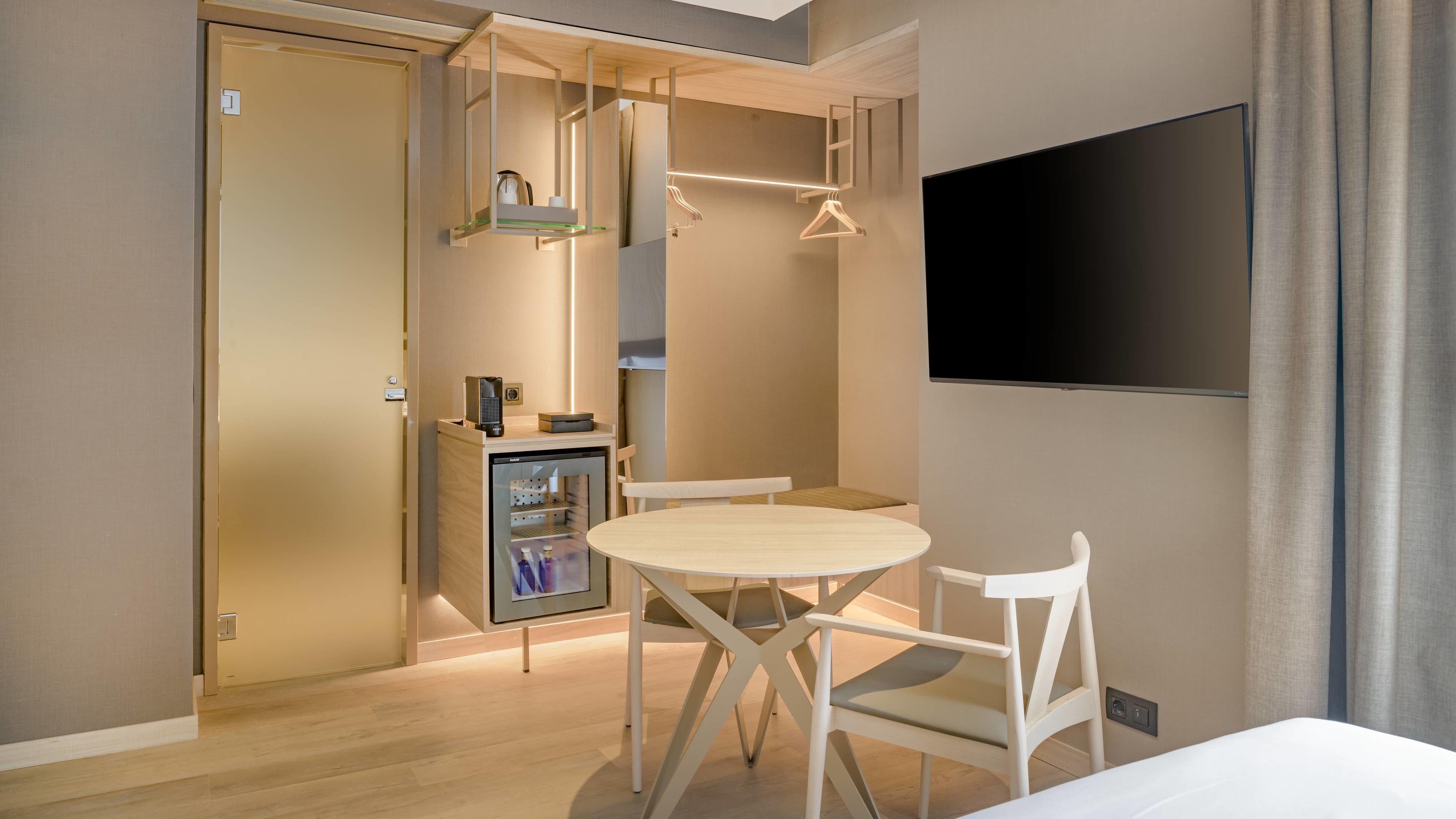 Standard King - Image 4