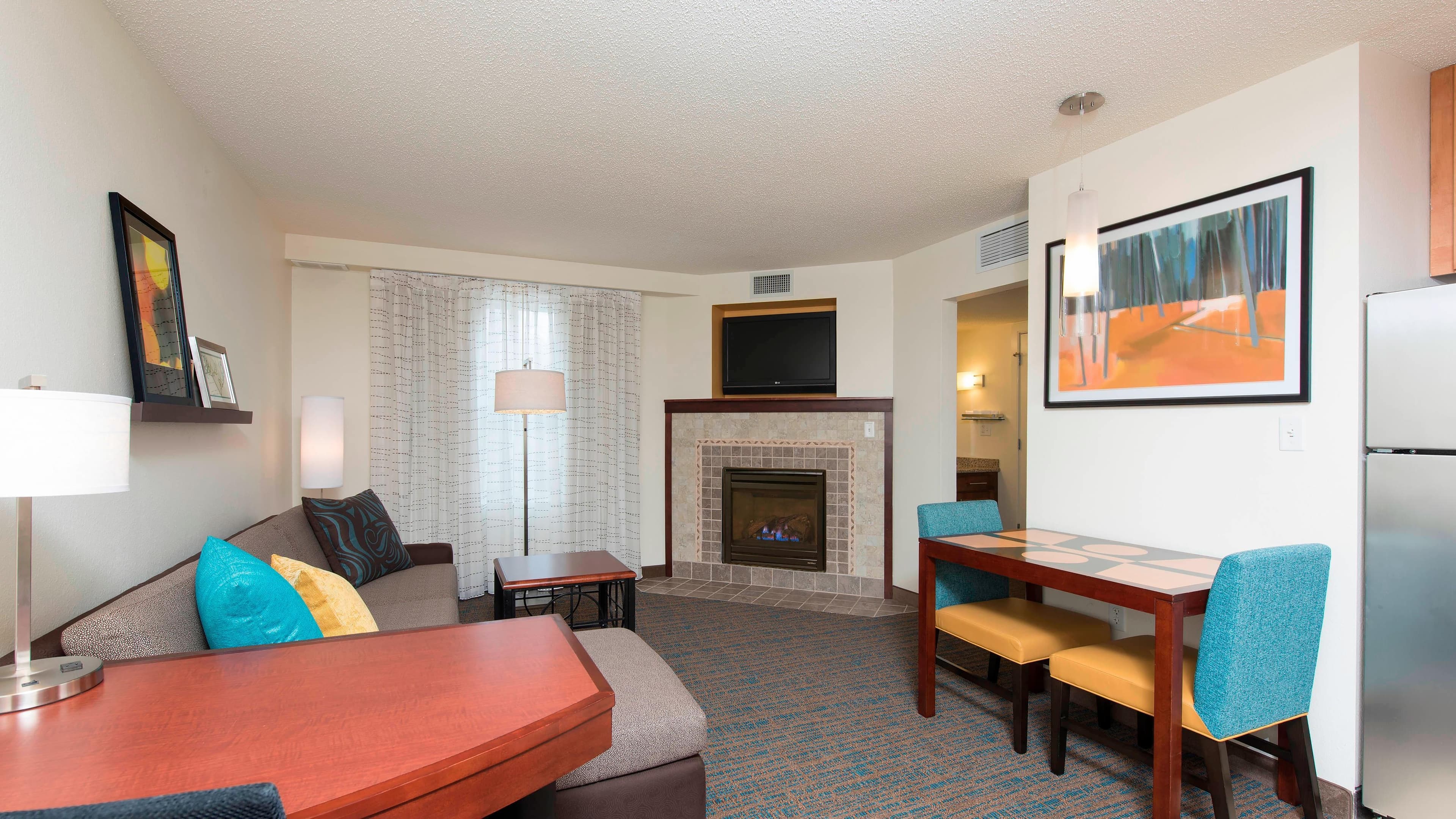 1 Bedroom Suite - Image 5