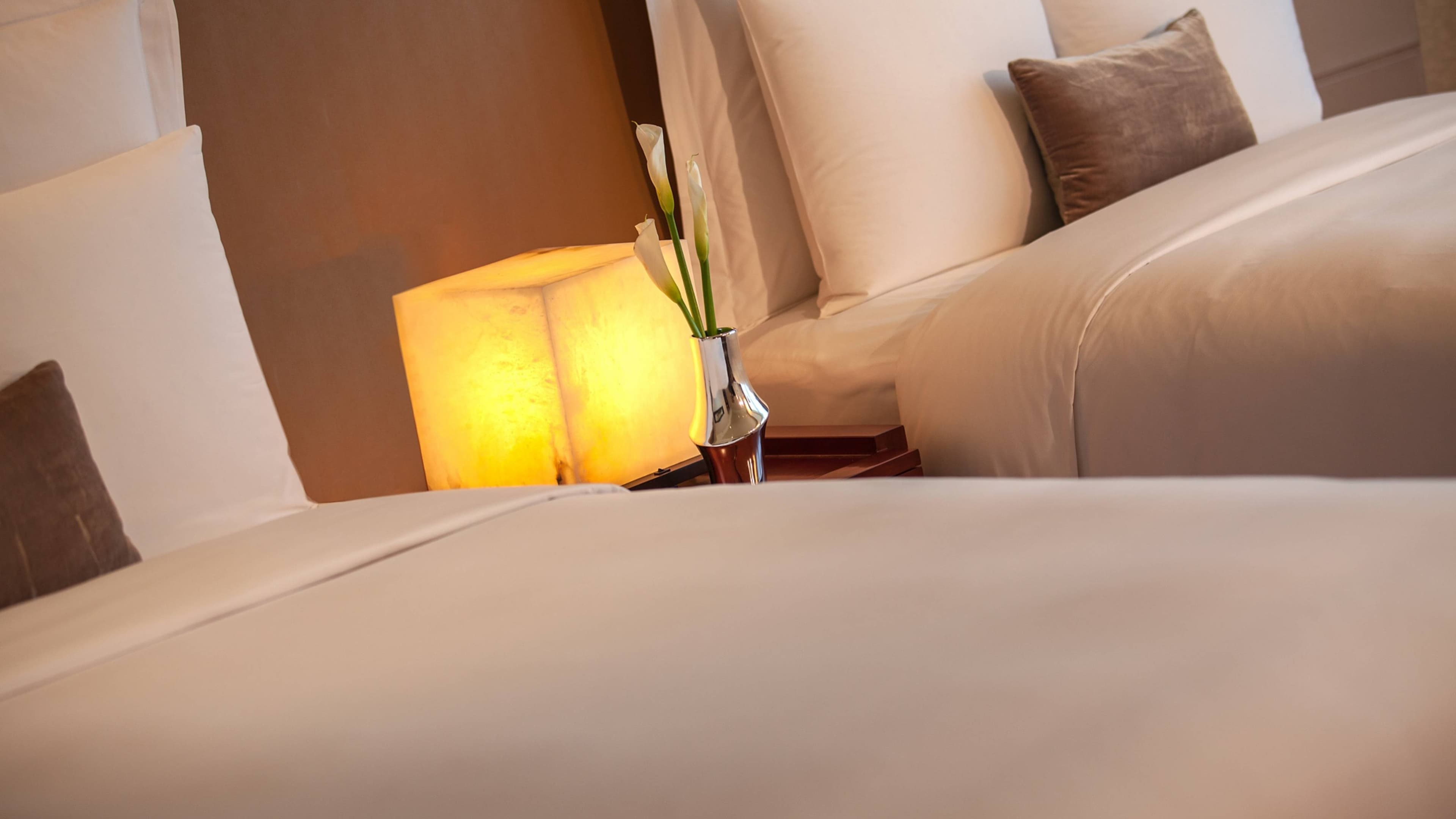 Deluxe Room - Image 1