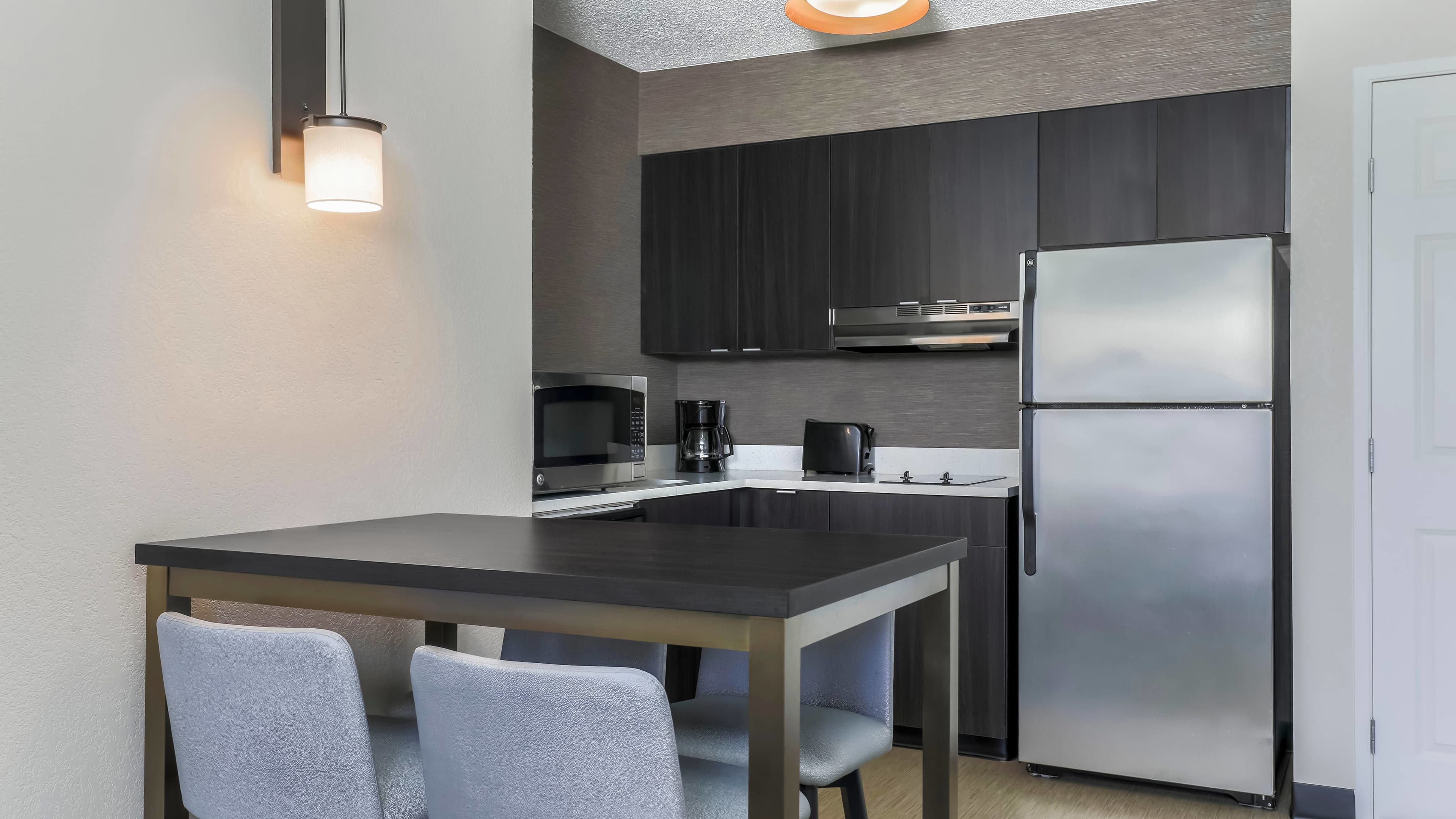 1 Bedroom Suite - Image 3