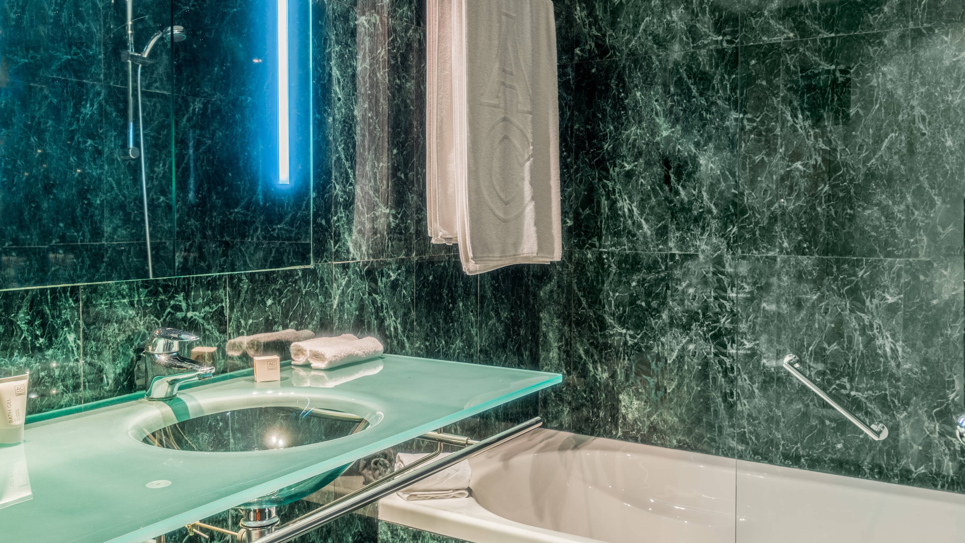 Standard Twin - Image 3