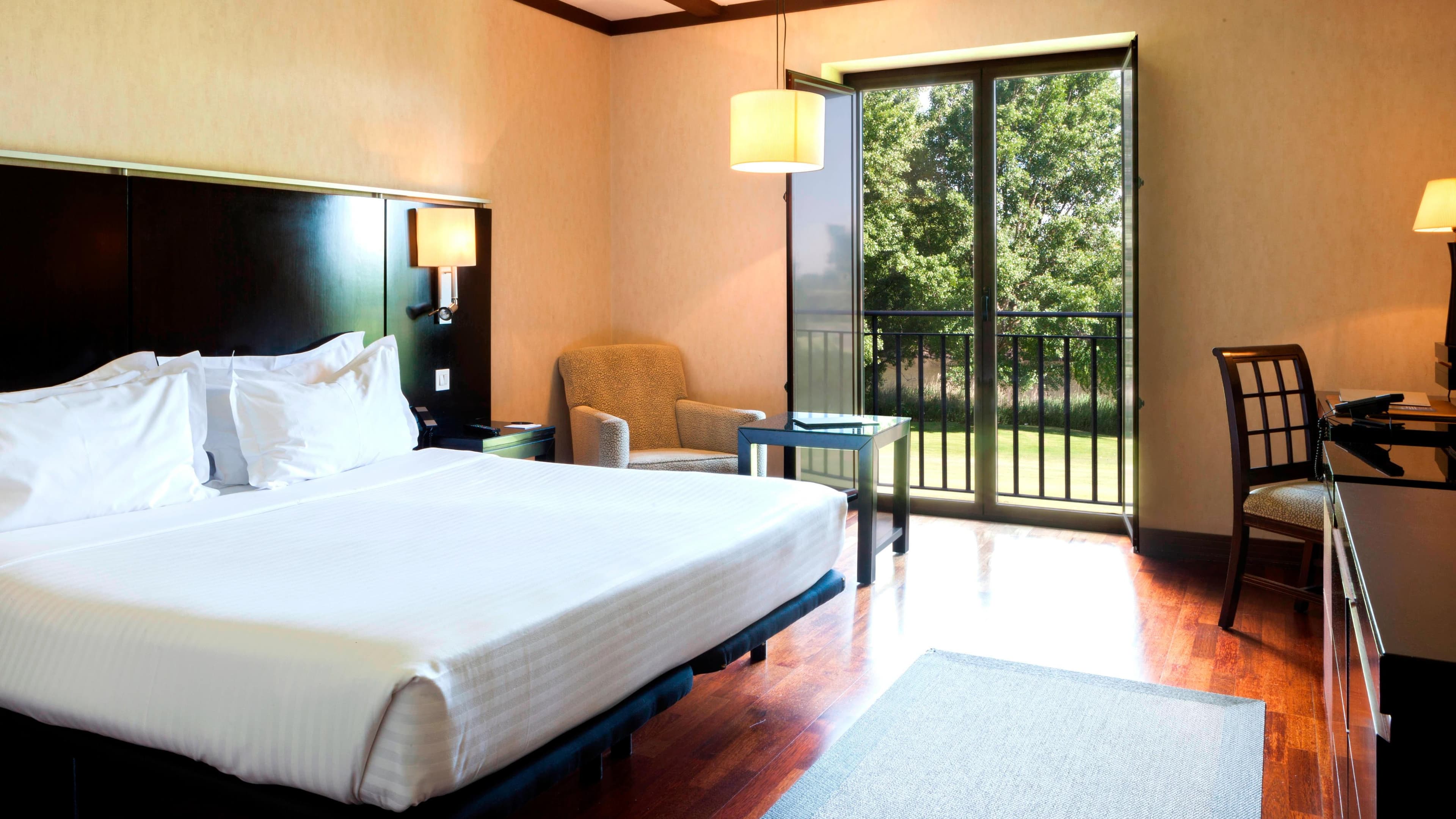 Standard King - Image 1