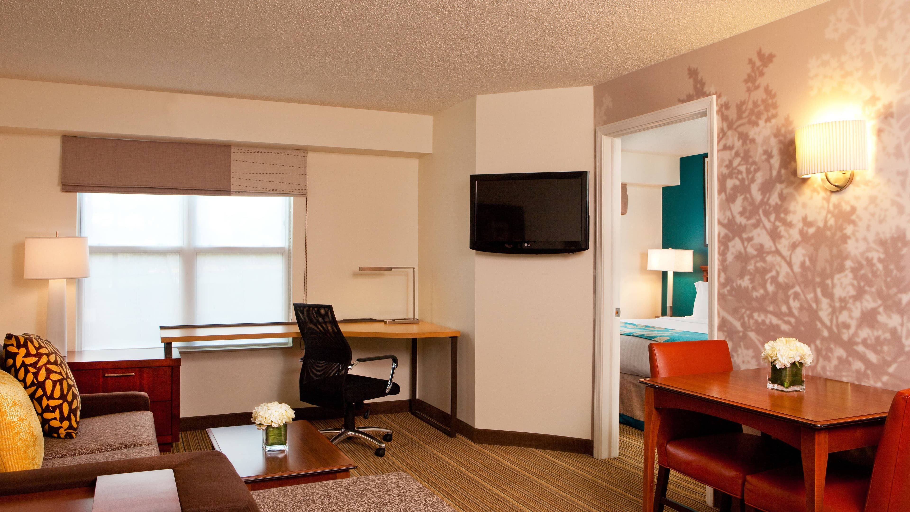 1 Bedroom Suite - Image 1
