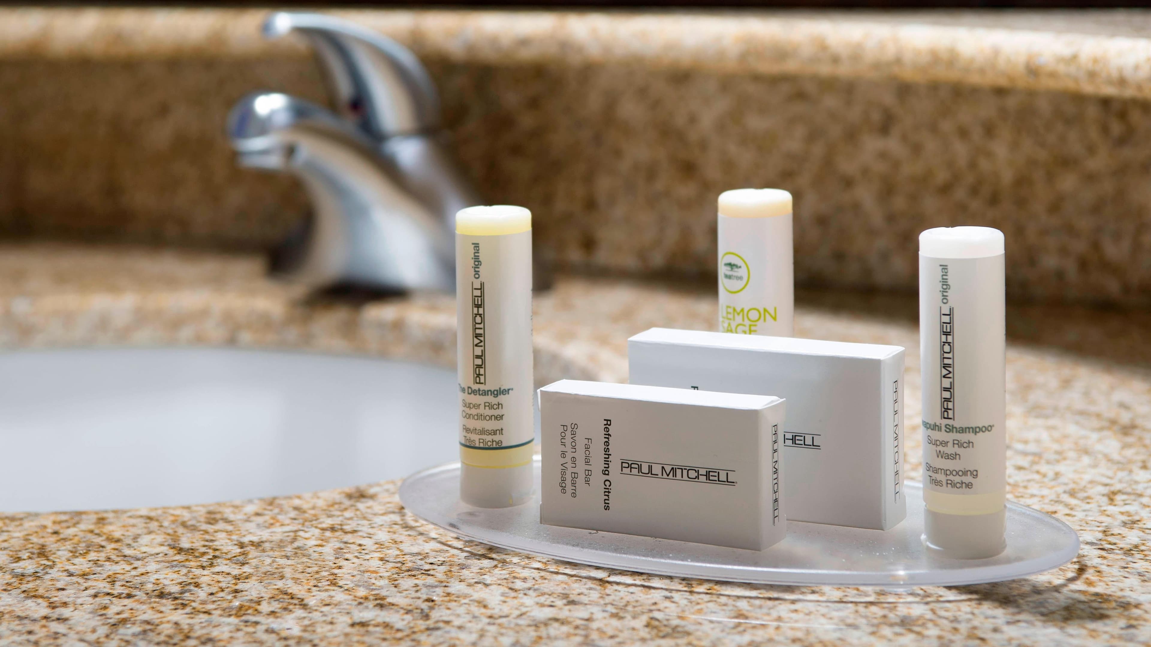 1 King Bed and Sofabed - Image 7