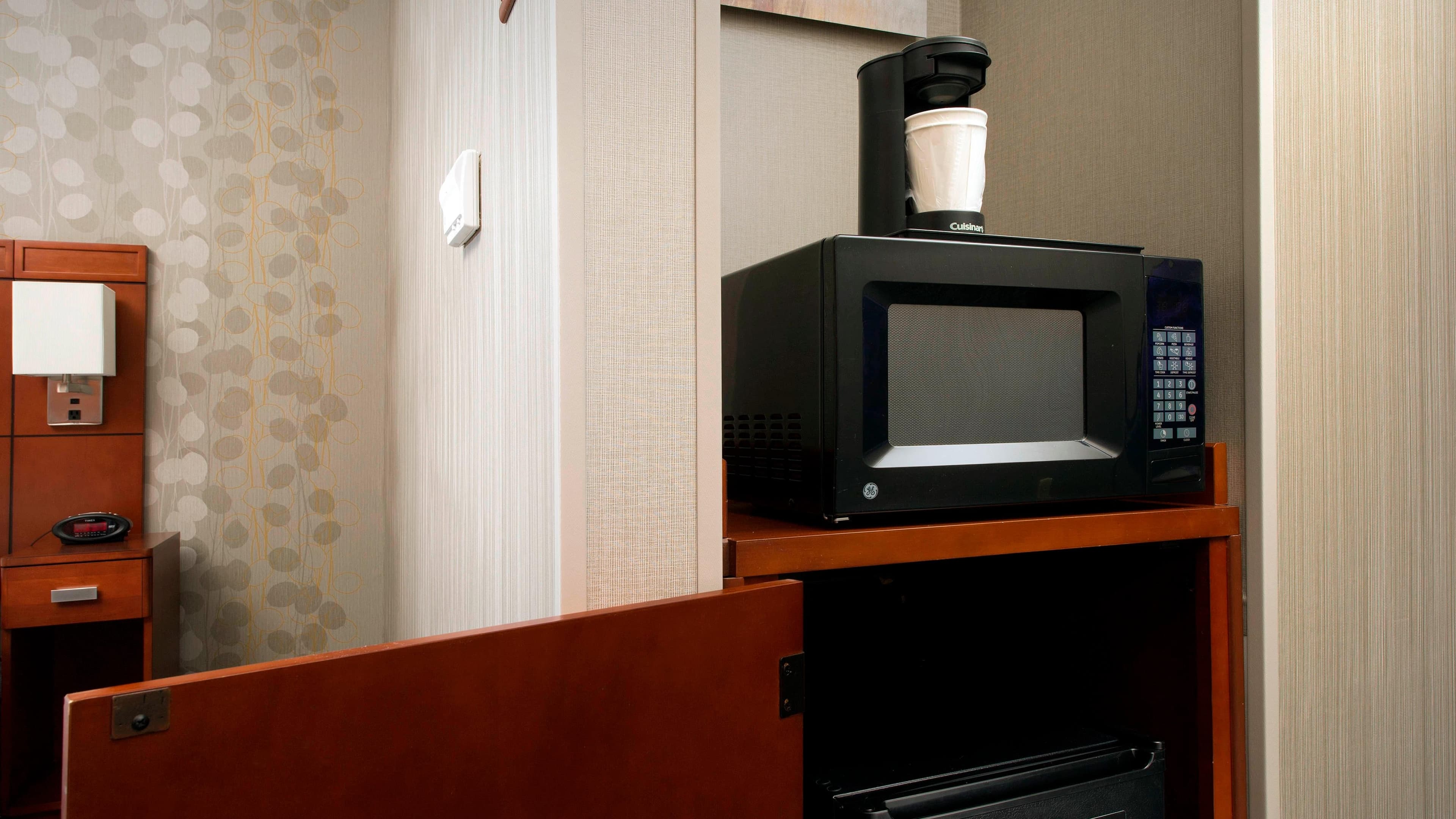 1 King Bed and Sofabed - Image 3