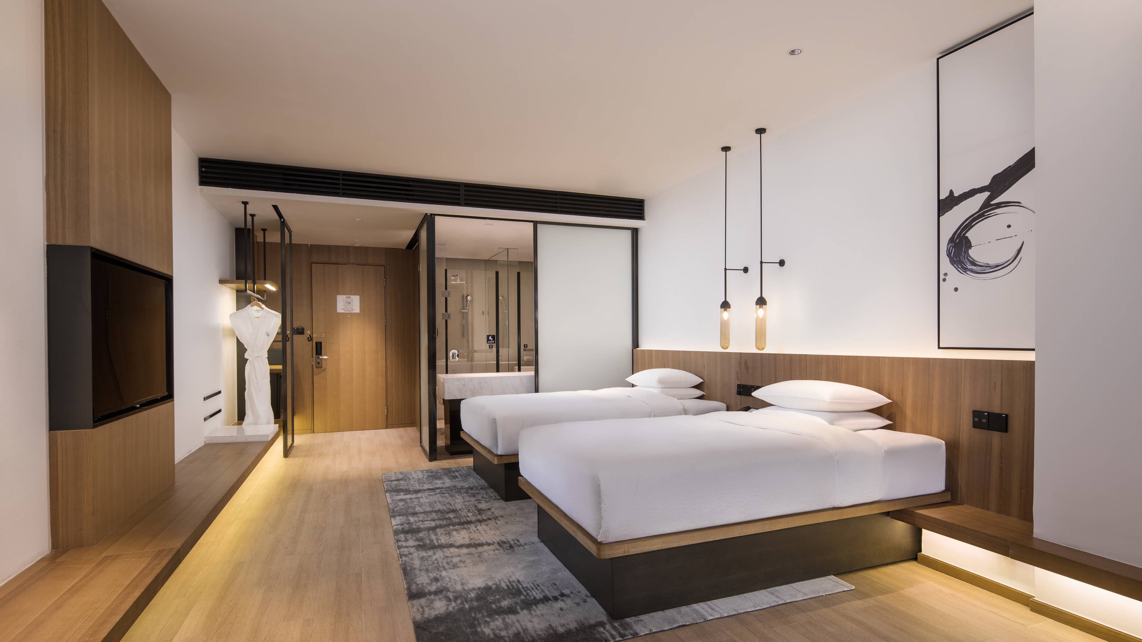 Deluxe Double Room - Image 2