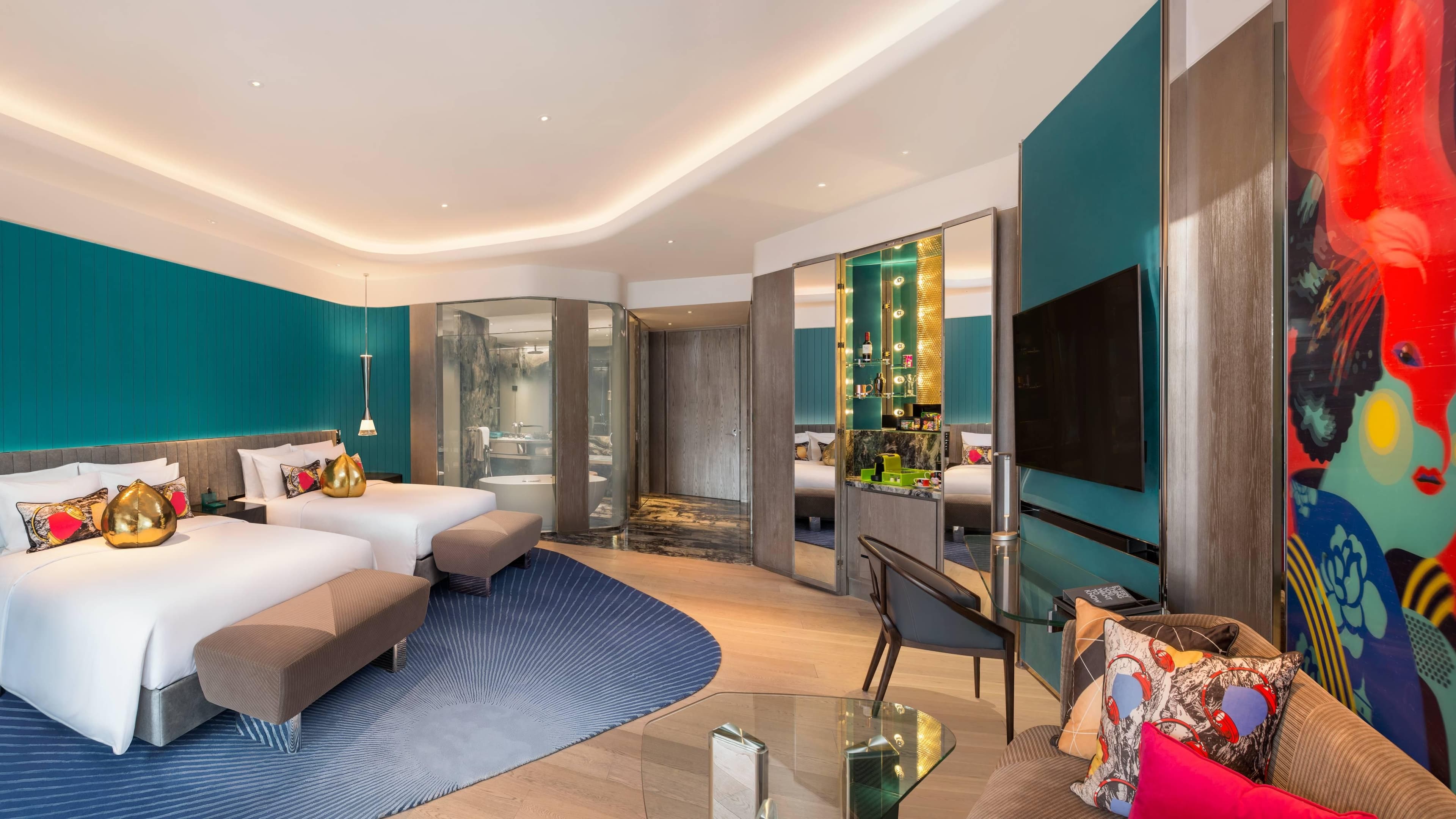 Spectacular Room - Image 1