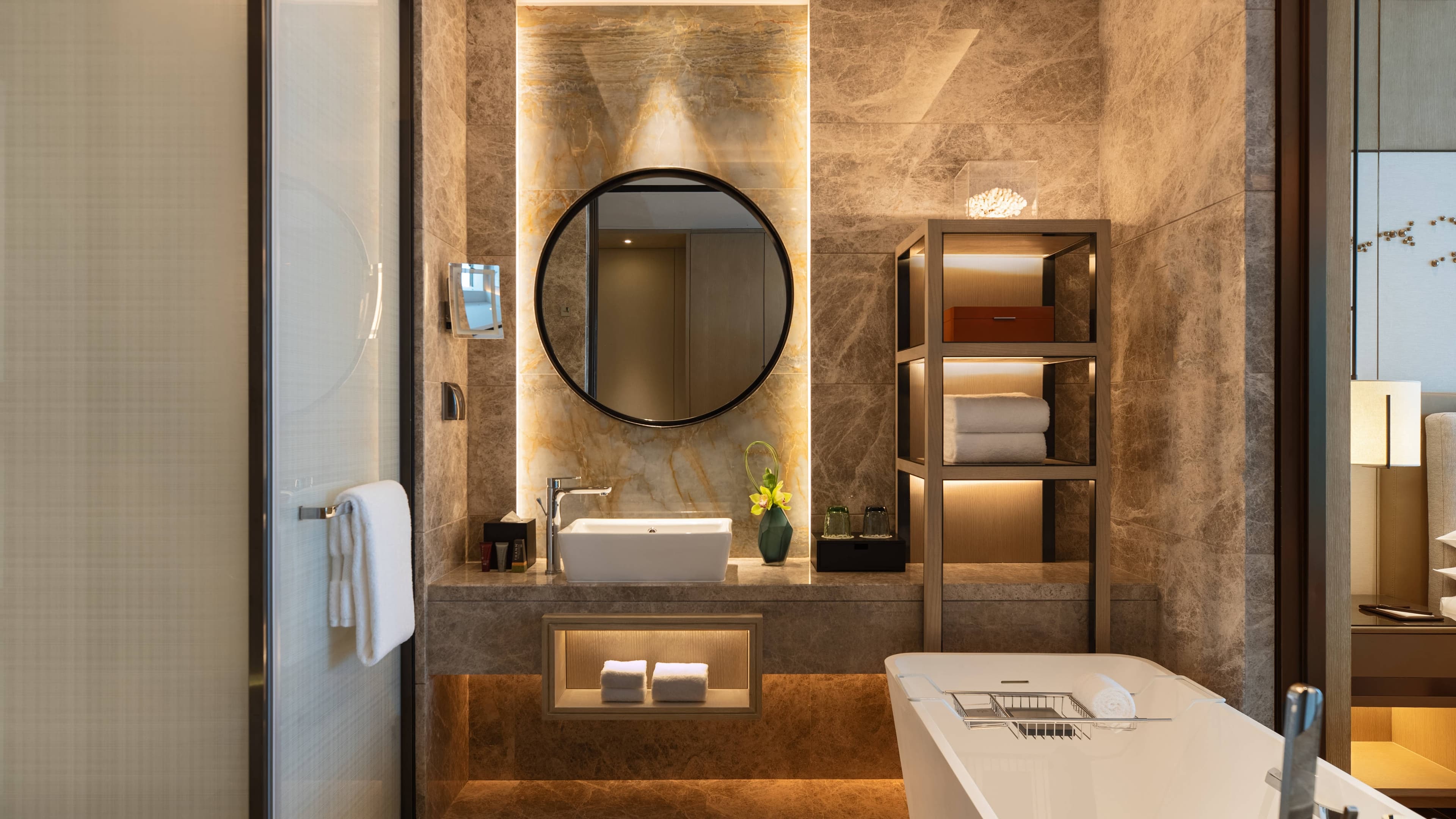 Garden View Twin Room - Image 4