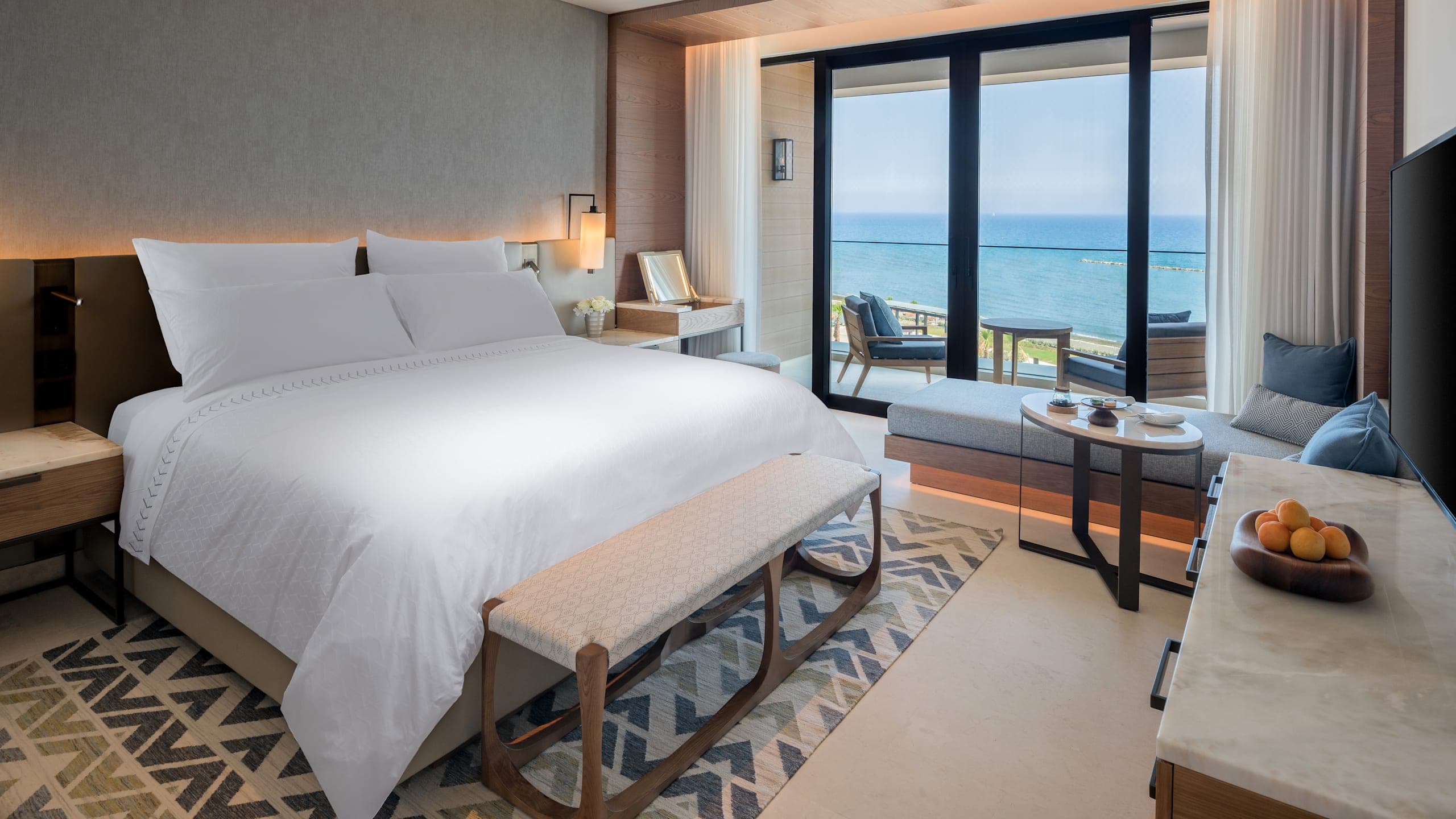 Deluxe Sea View Room - Image 2