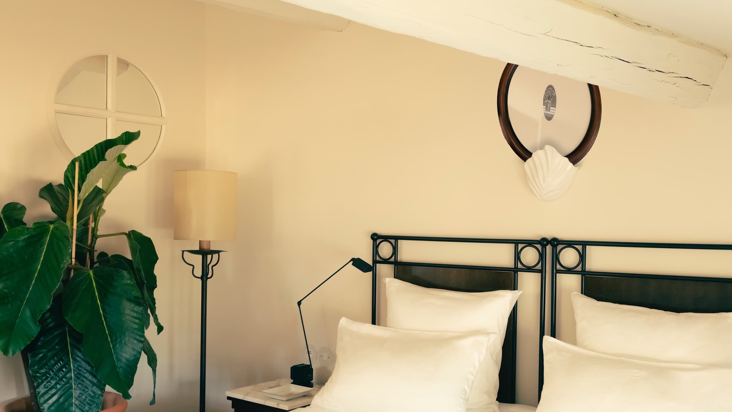 The Classic Room - Image 3