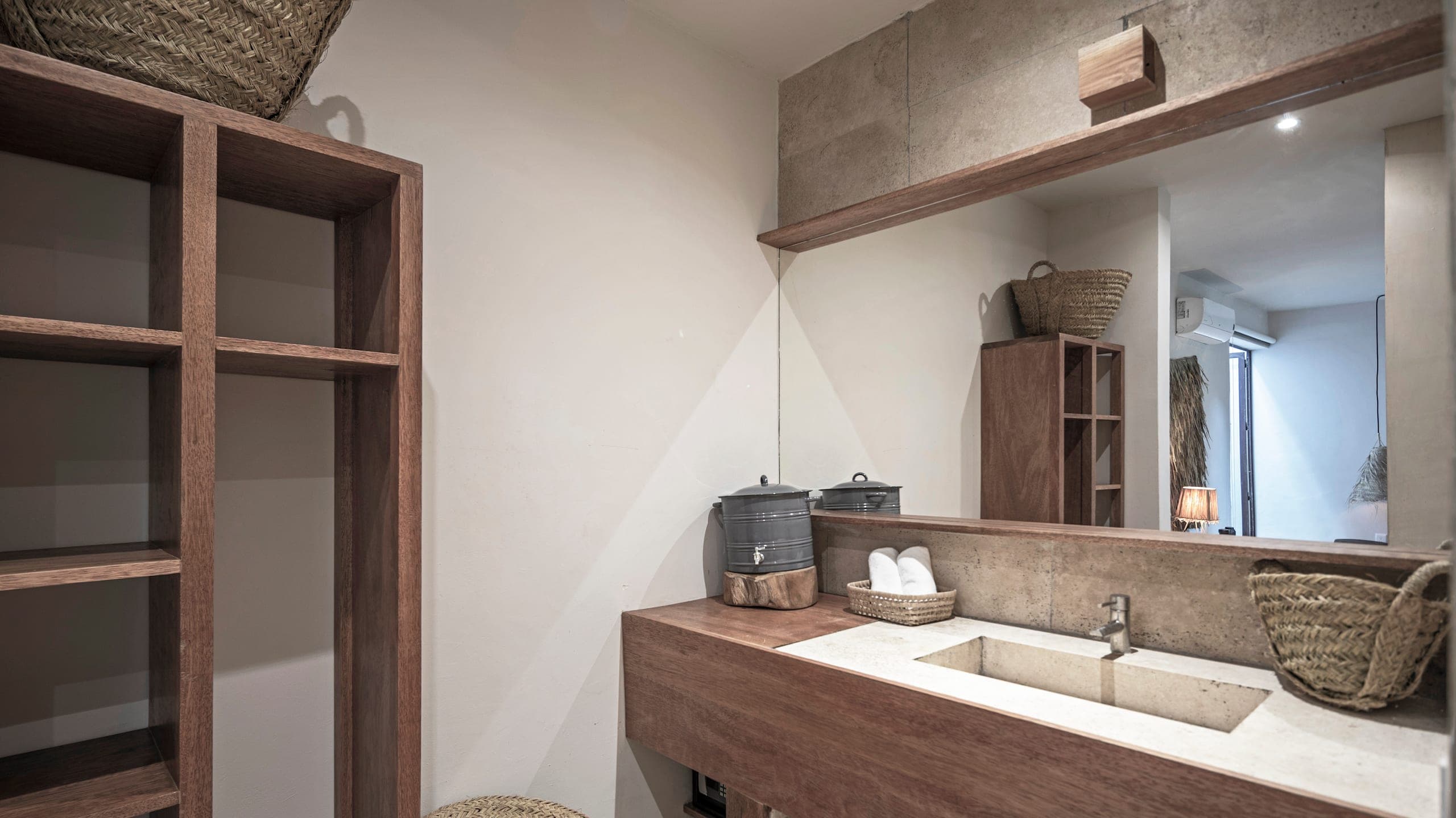 Jungle Double Room - Image 4