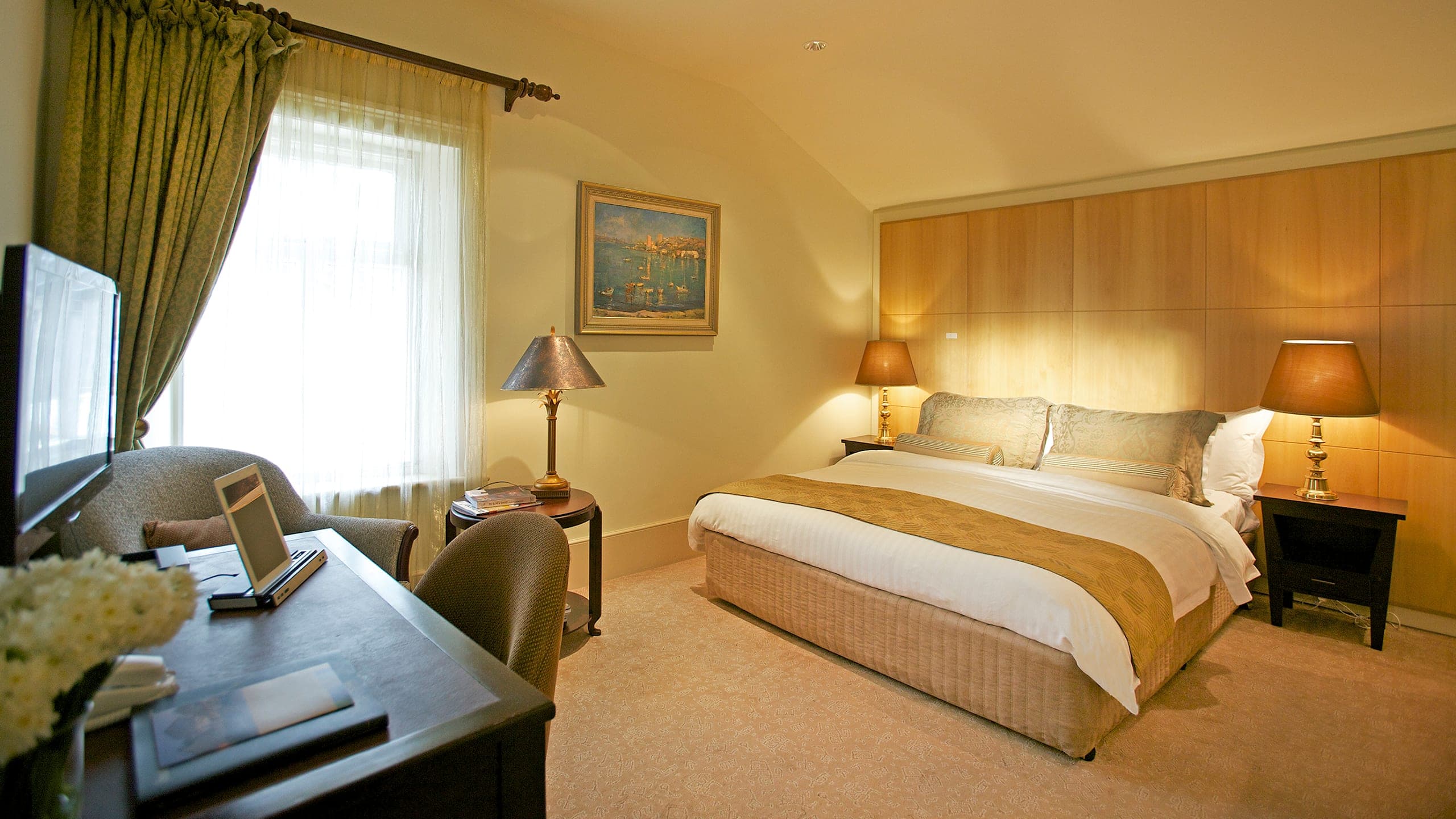 Loft Suite - Image 8