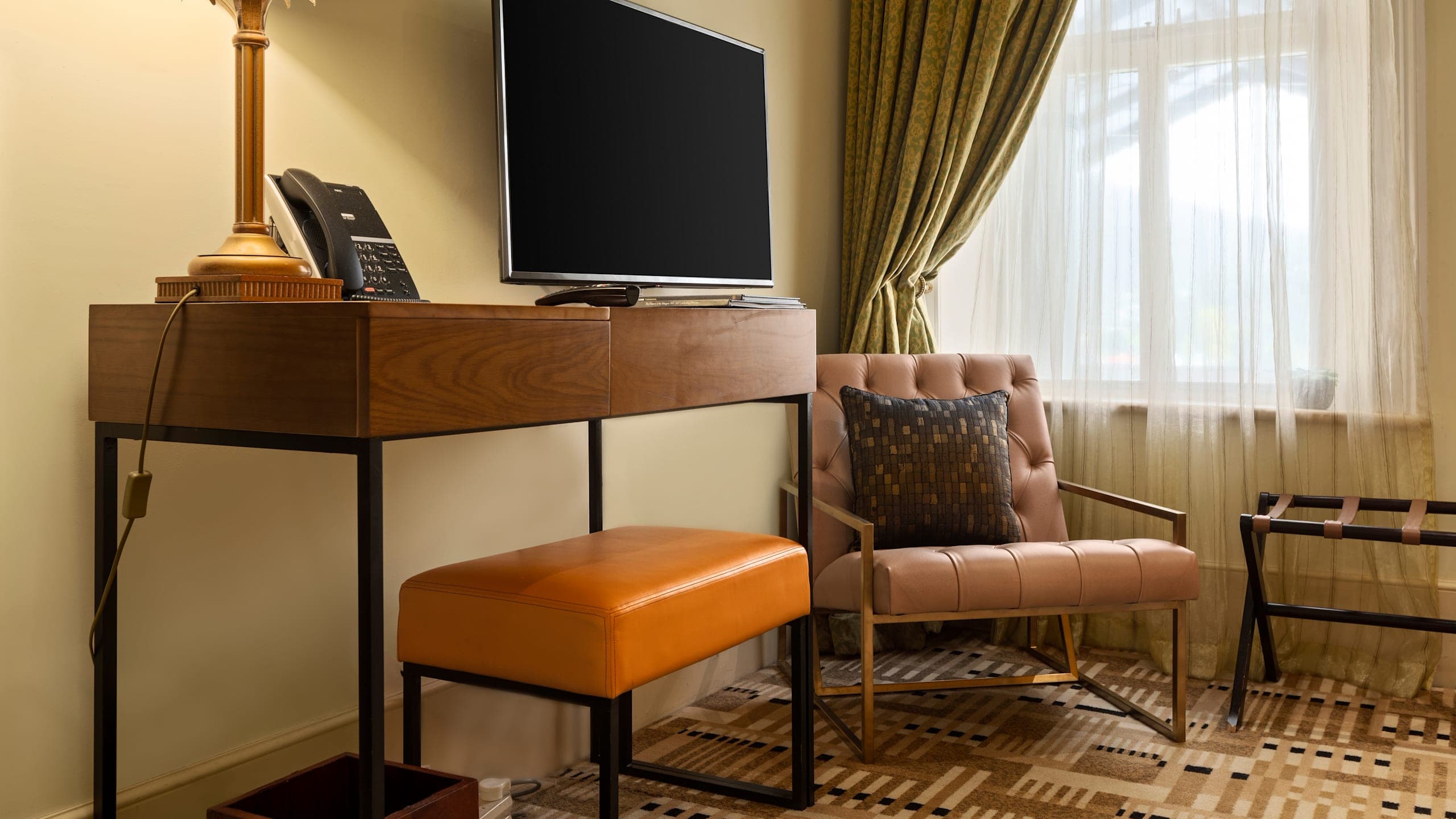 Loft Suite - Image 4