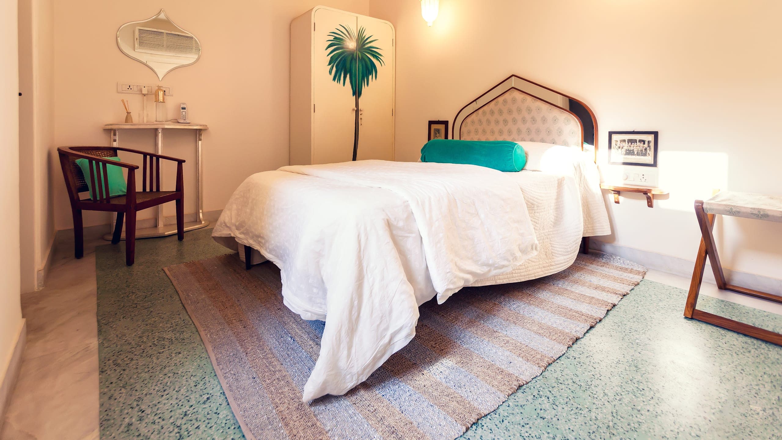 Standard Single - Peridot - Image 1