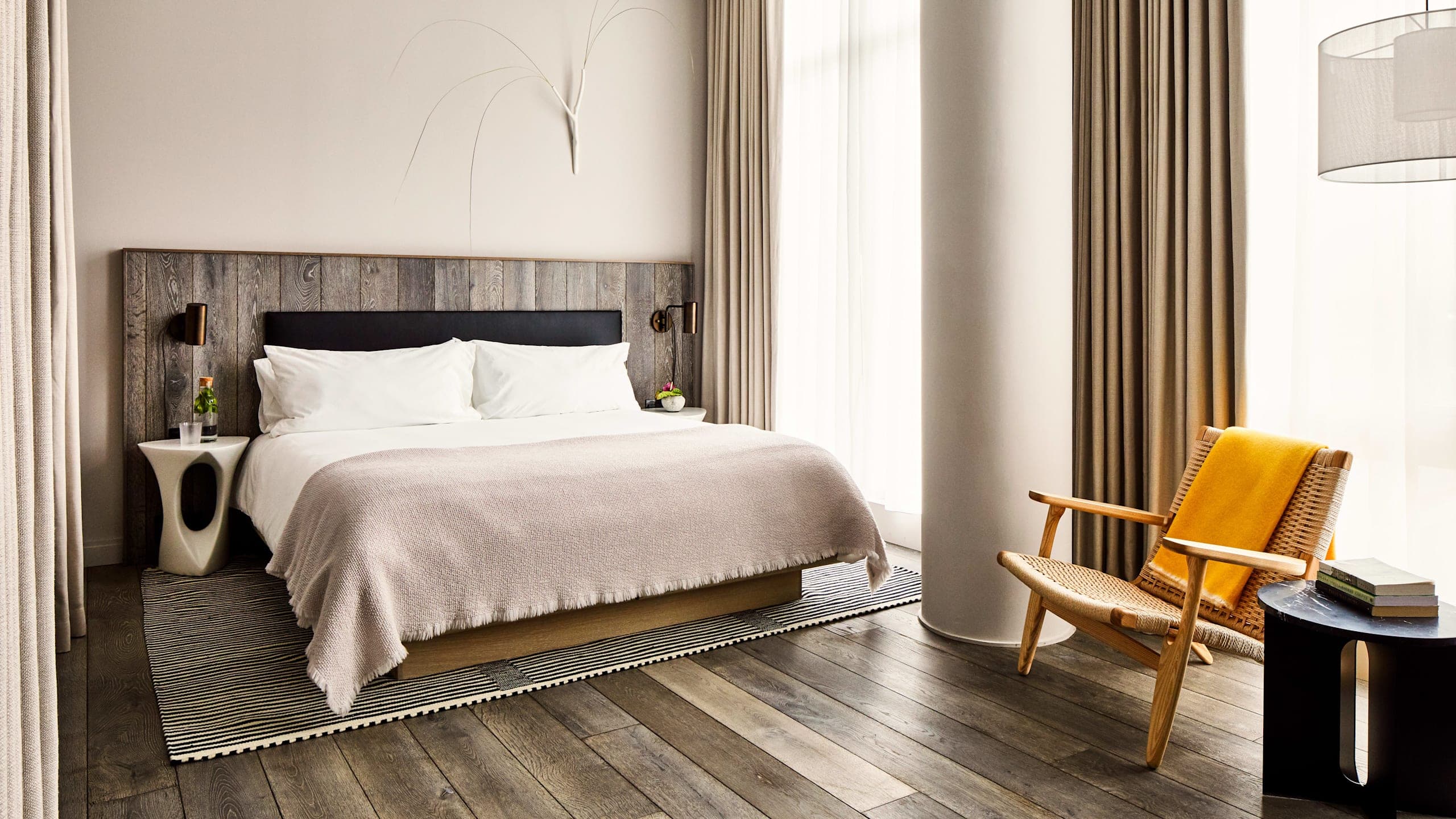 City View Standard King - Image 1