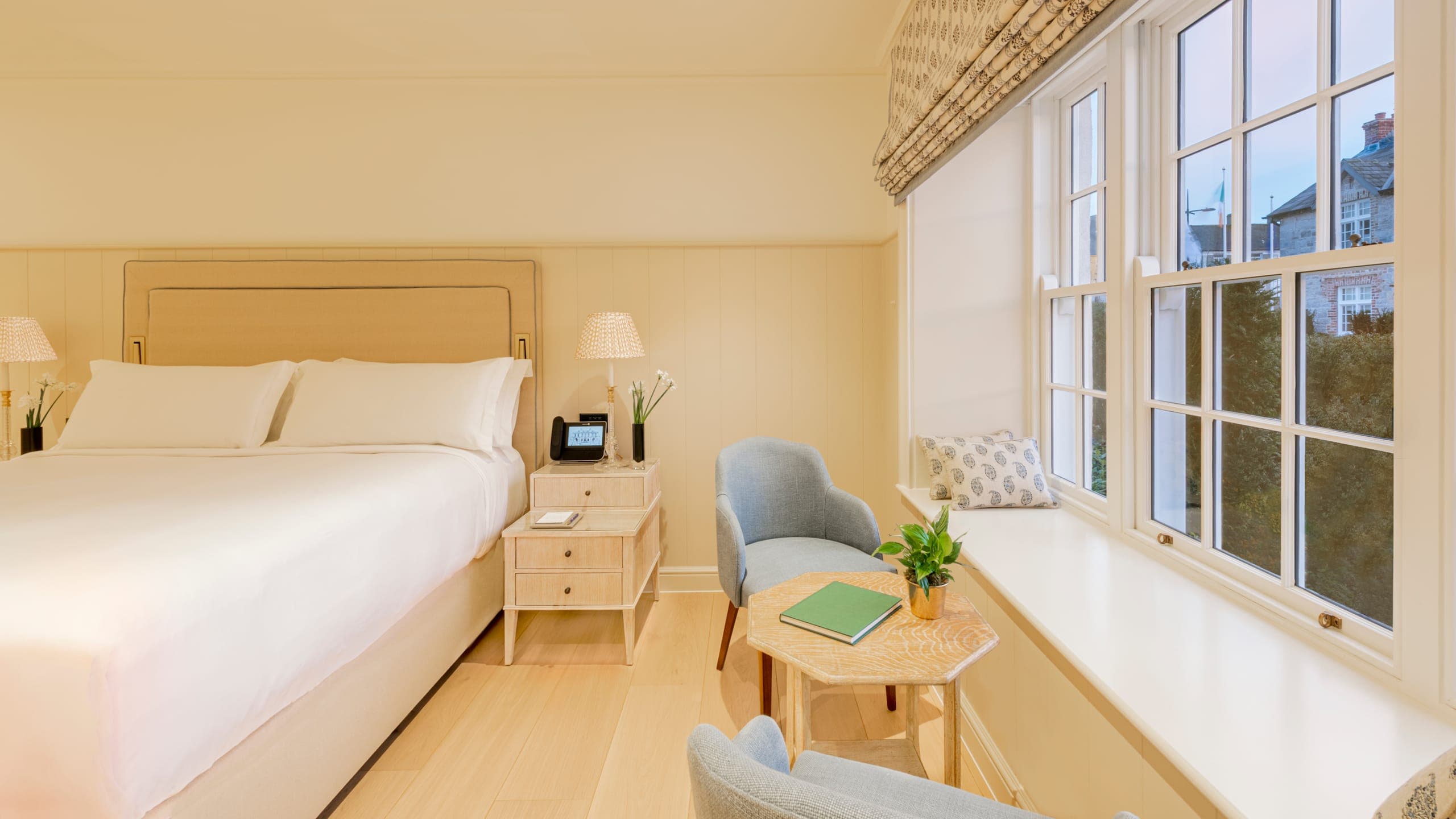 Carriage House Classic - Image 1