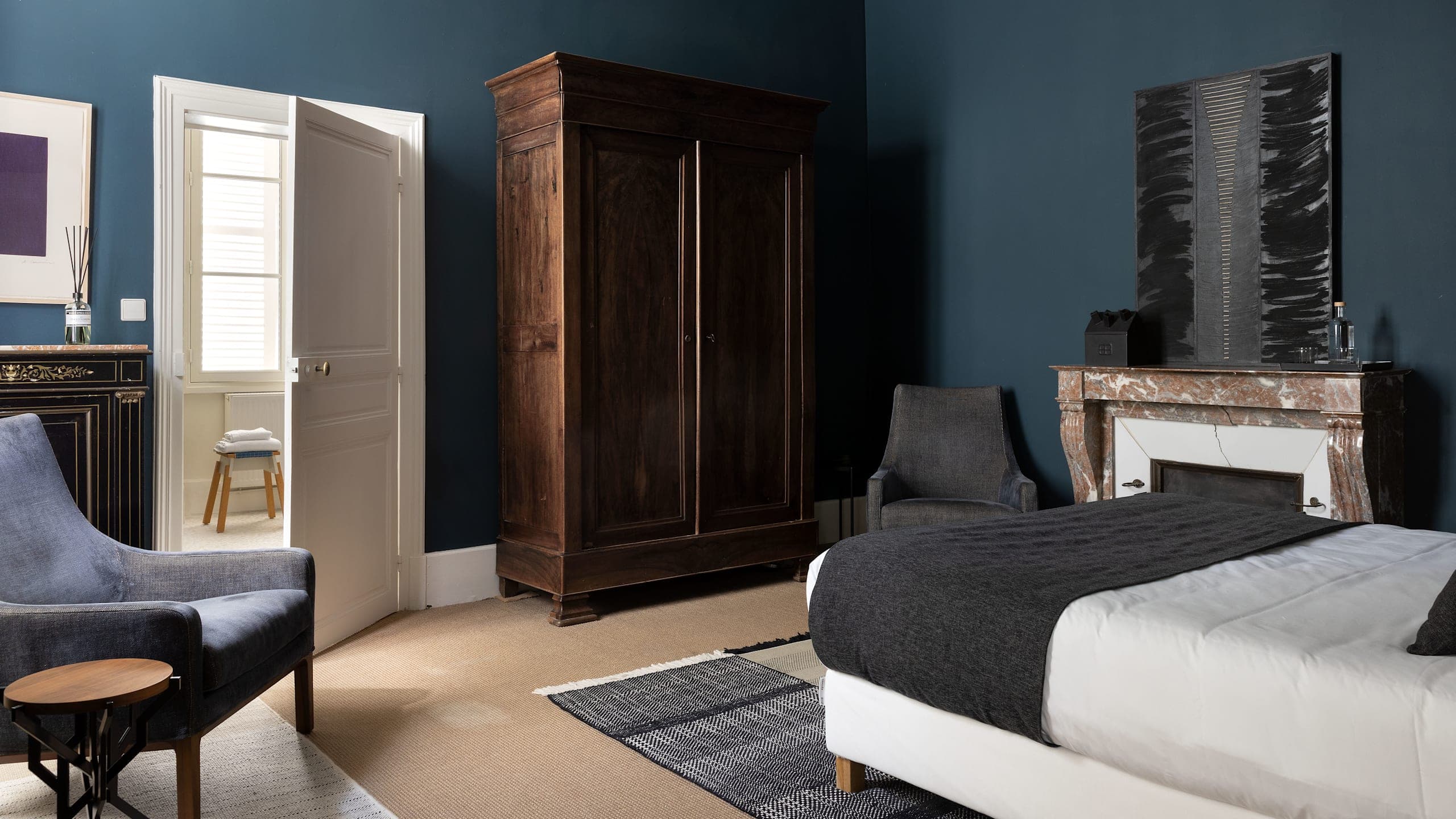 Room Irancy - Image 3