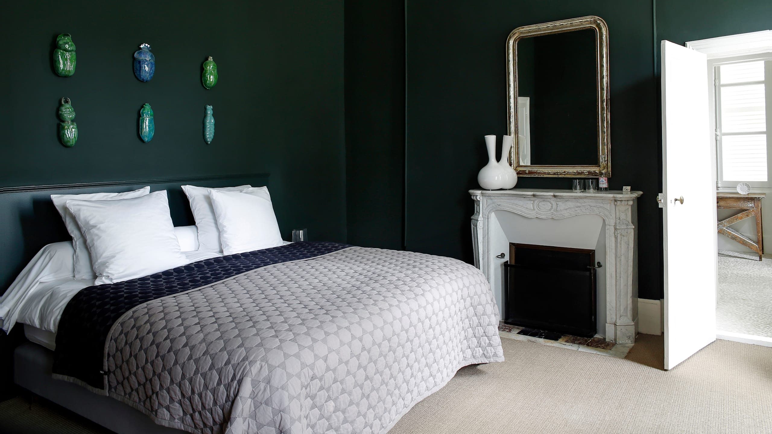 Room Irancy - Image 2