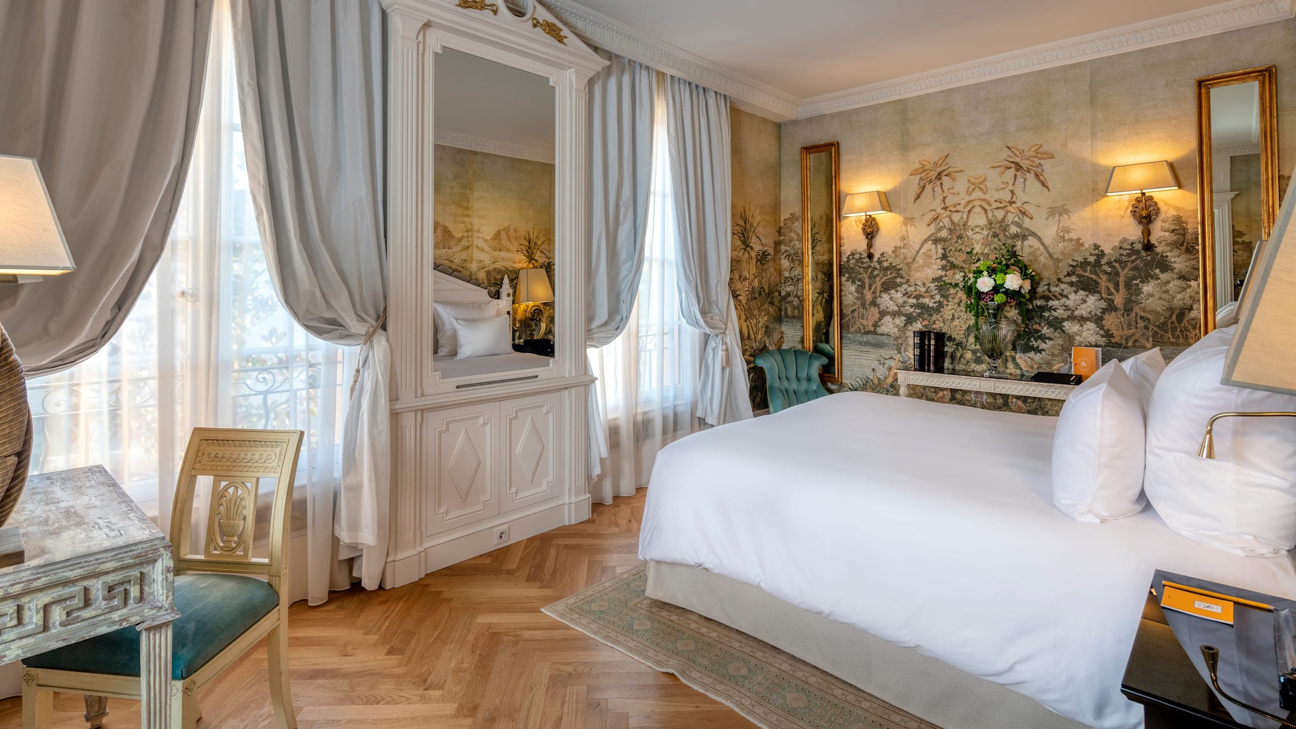 Classic Room  - Image 1