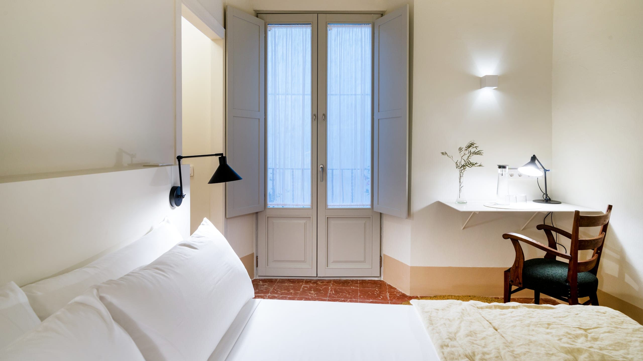 Single Room - Image 1