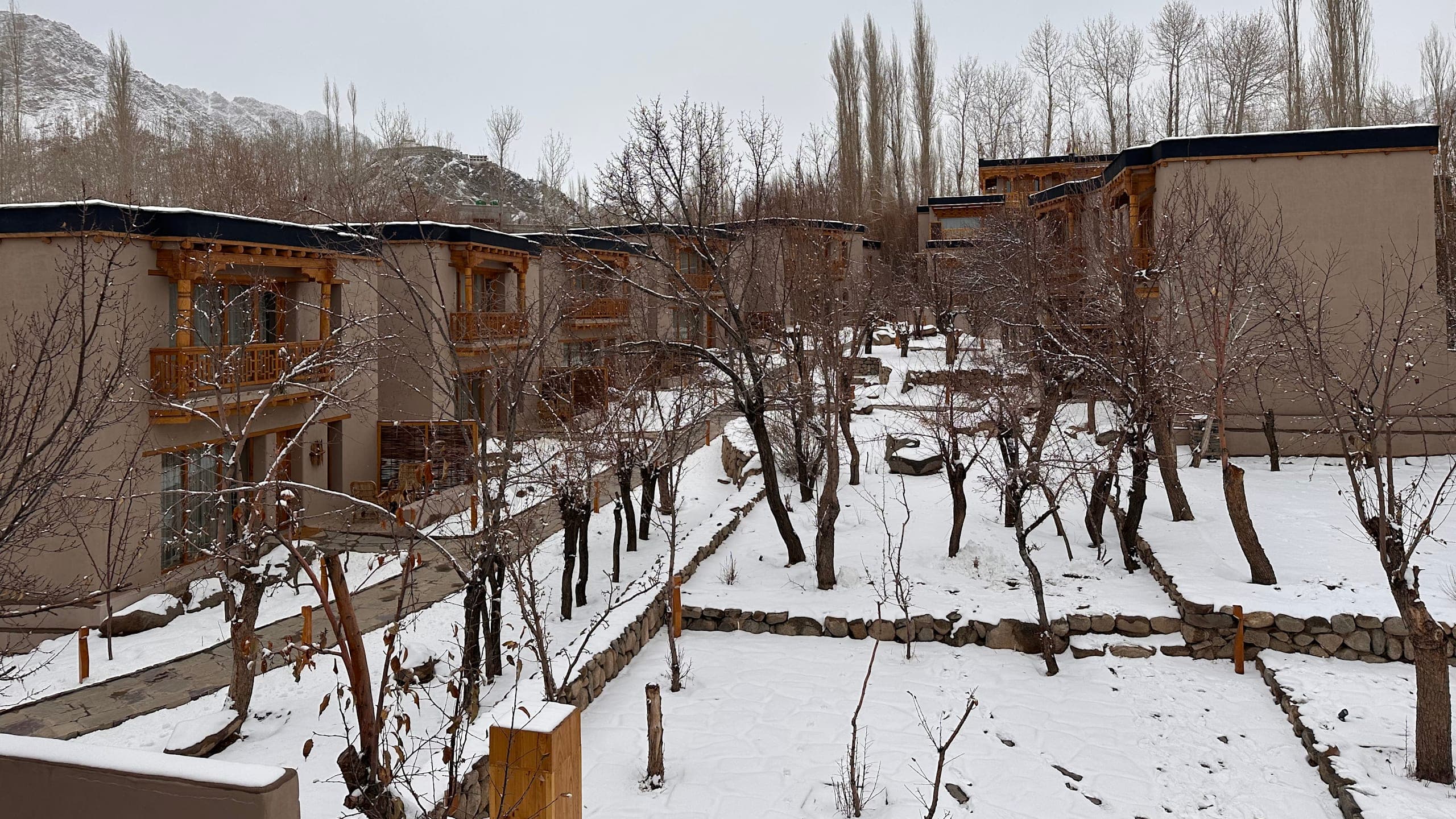 Luxury Duplex Villa with King Bed - Image 1