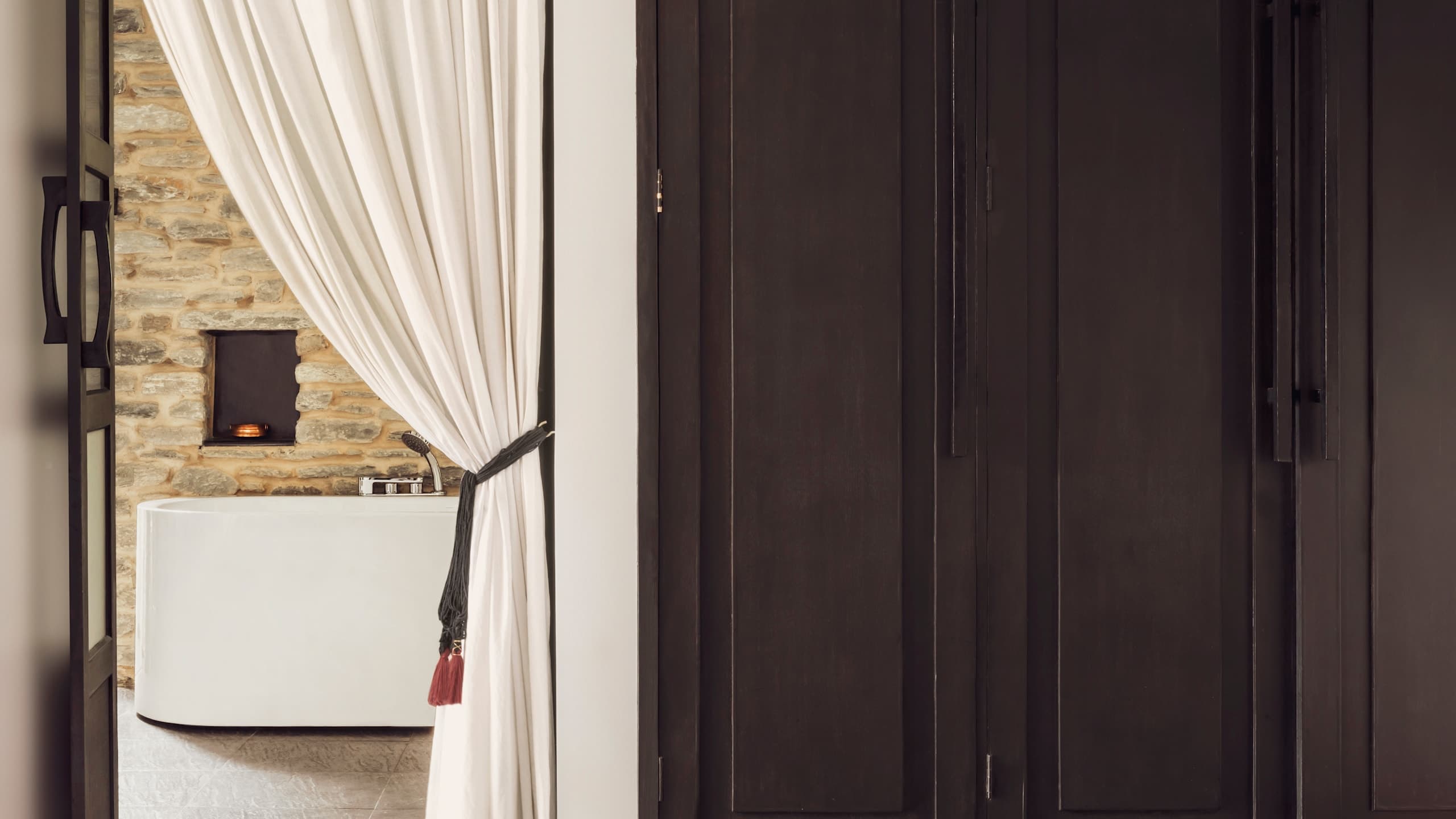 Pavilions Grand - Image 9