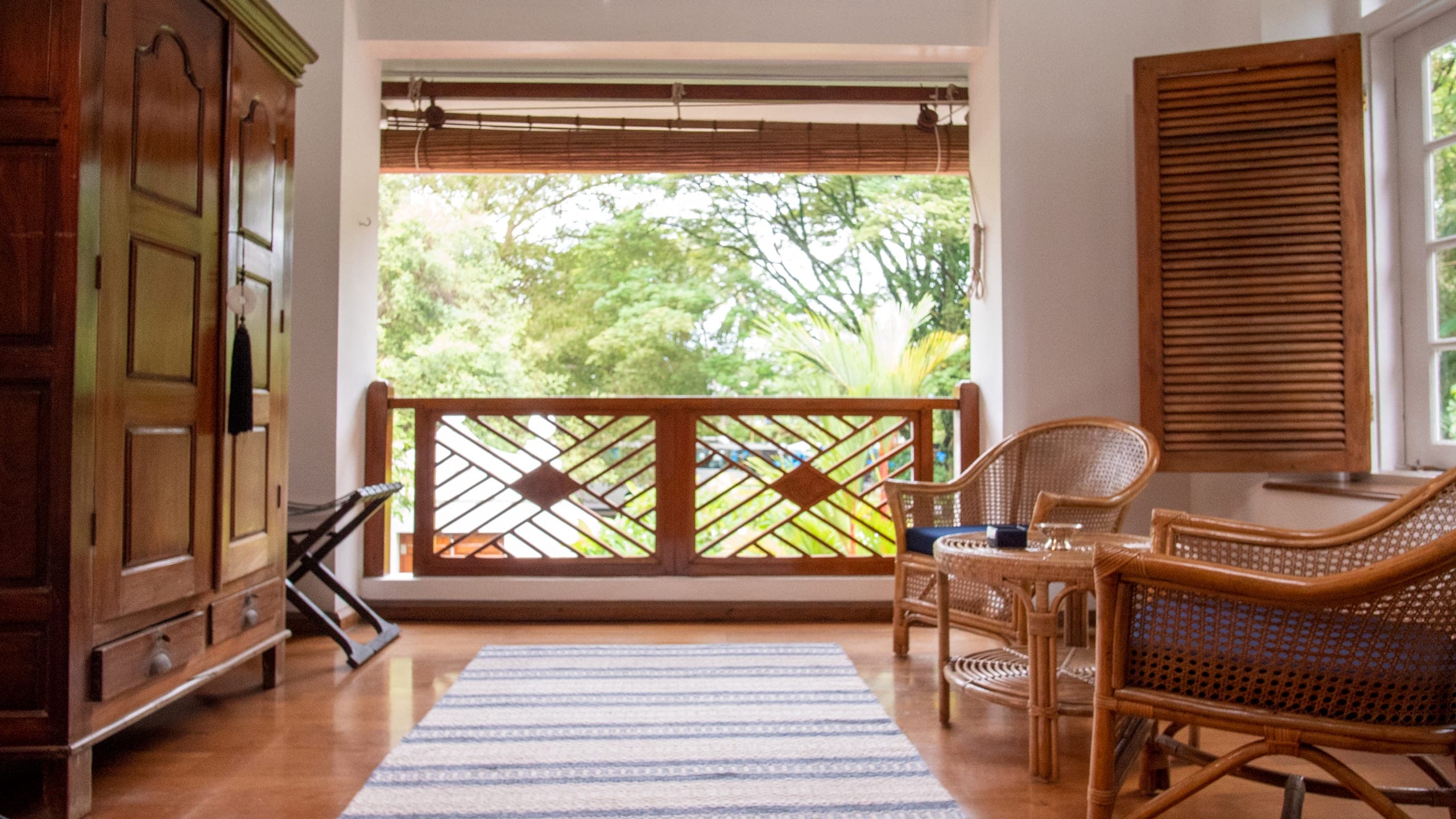 Aide de Camp - Image 4