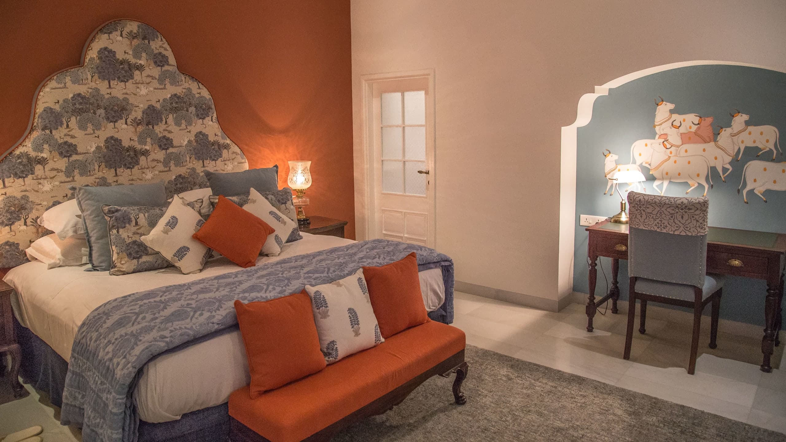 Luxury Room - Image 1