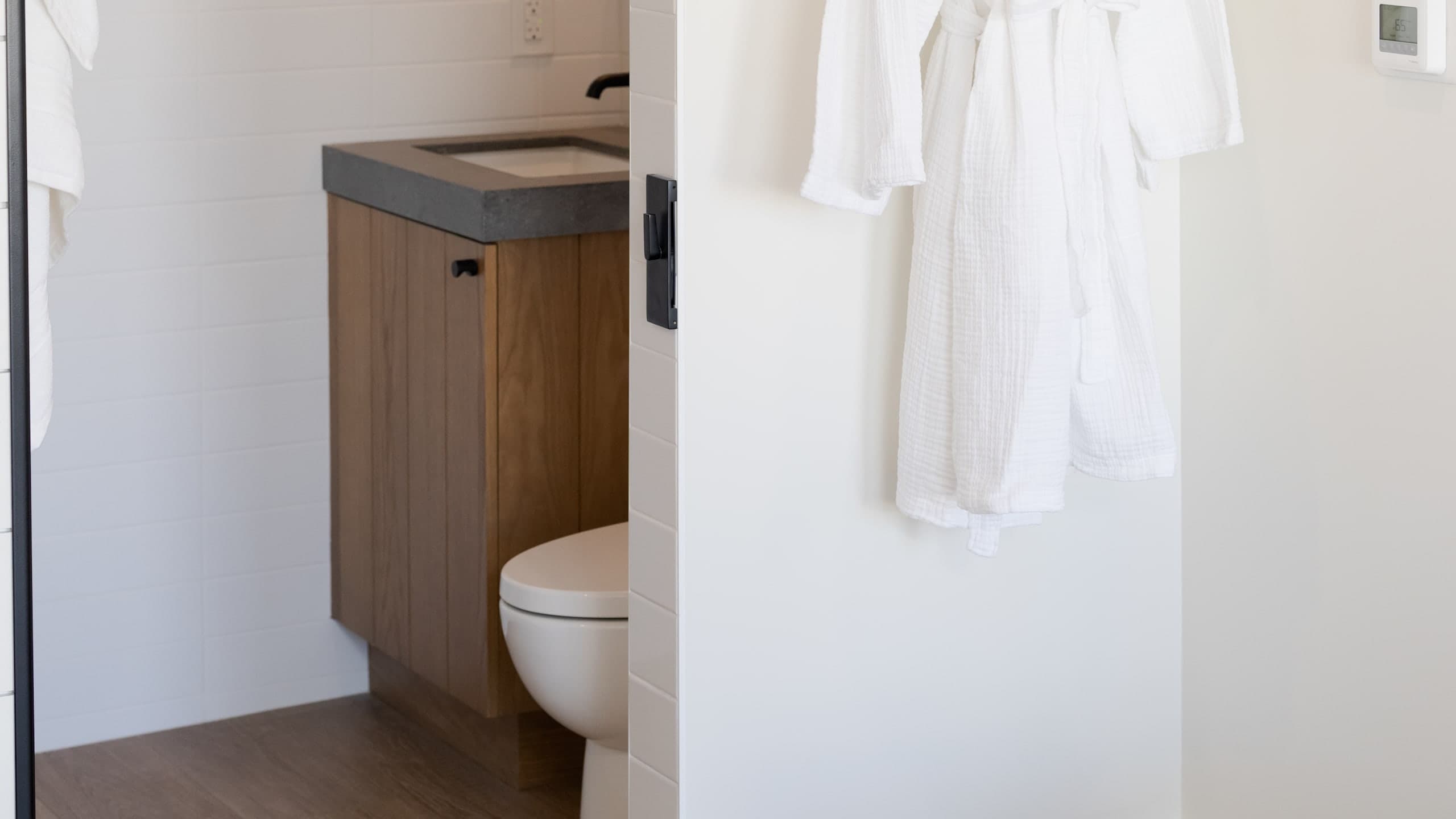 Standard King - Image 2