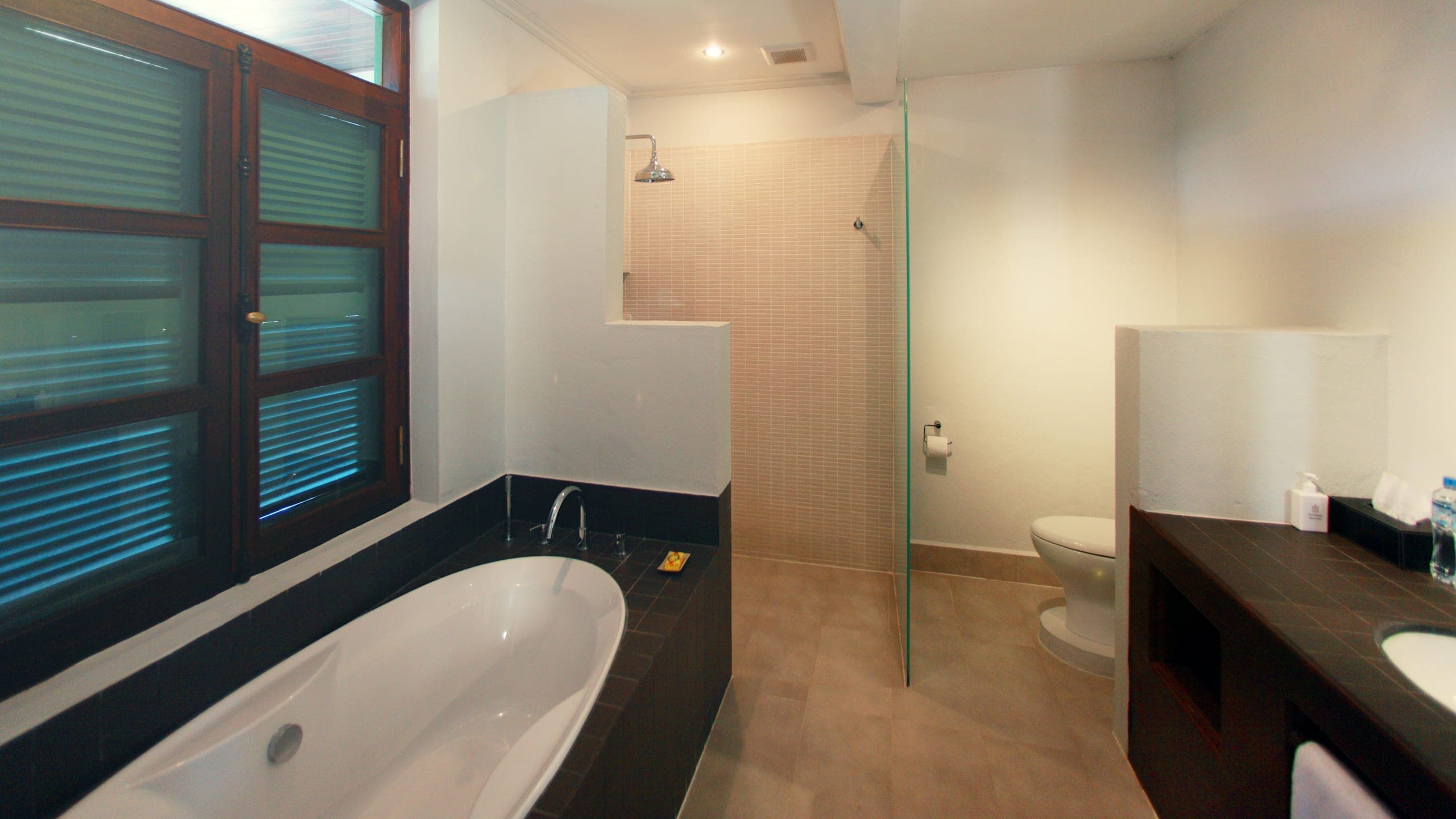 Deluxe River View Room - Image 3