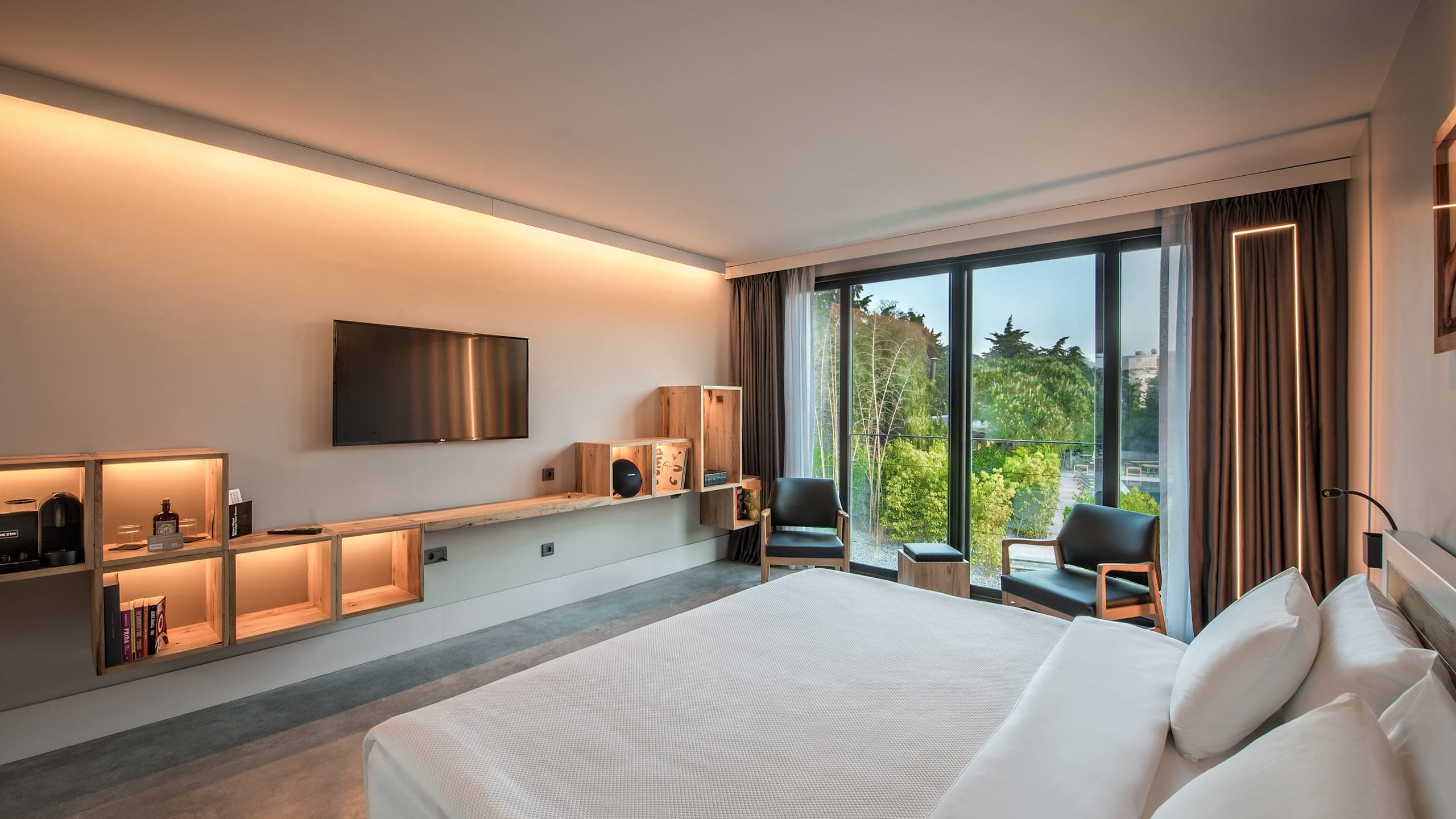 Serenity Suite - Image 1