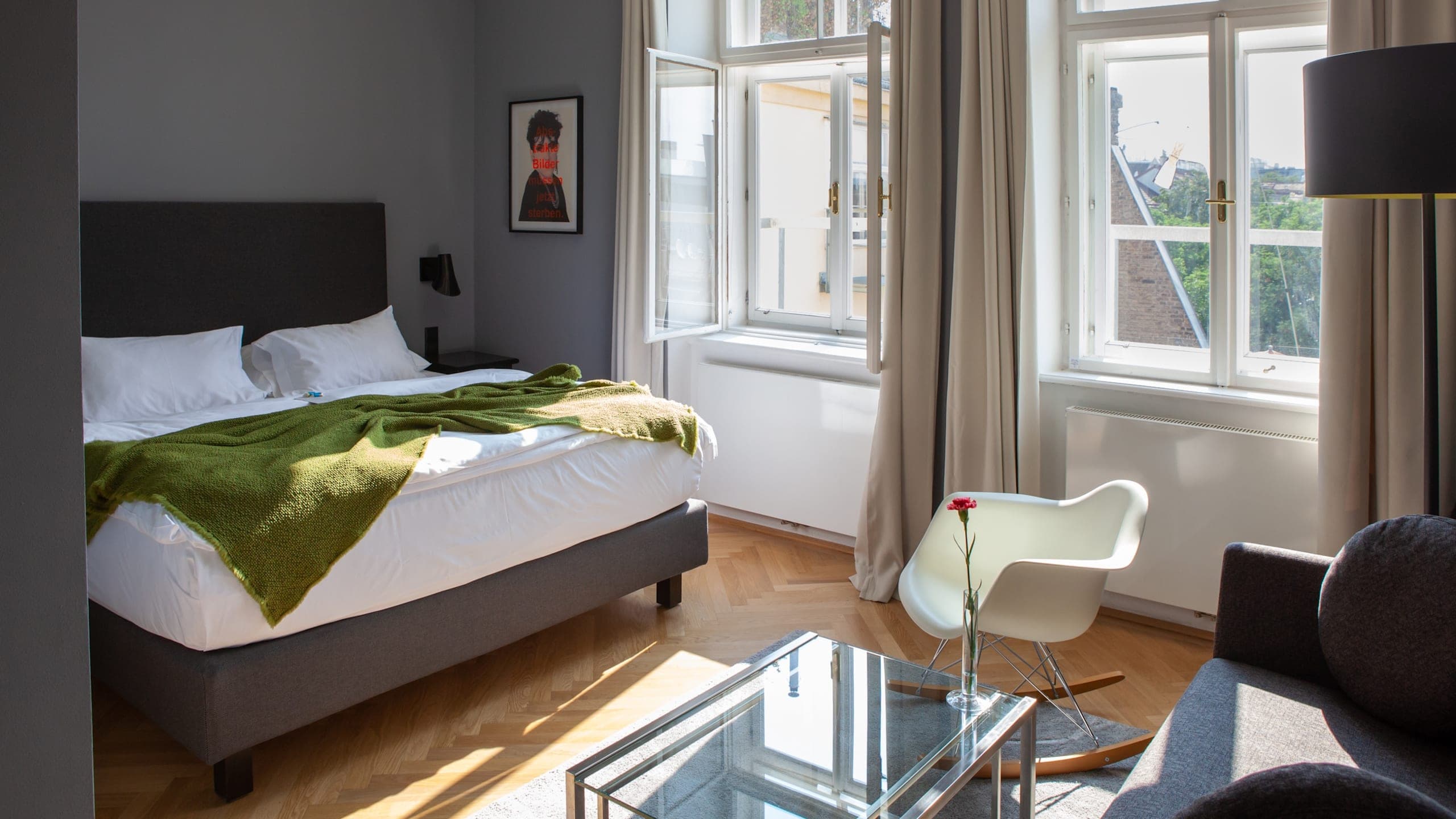 Double Room Medium - Image 7