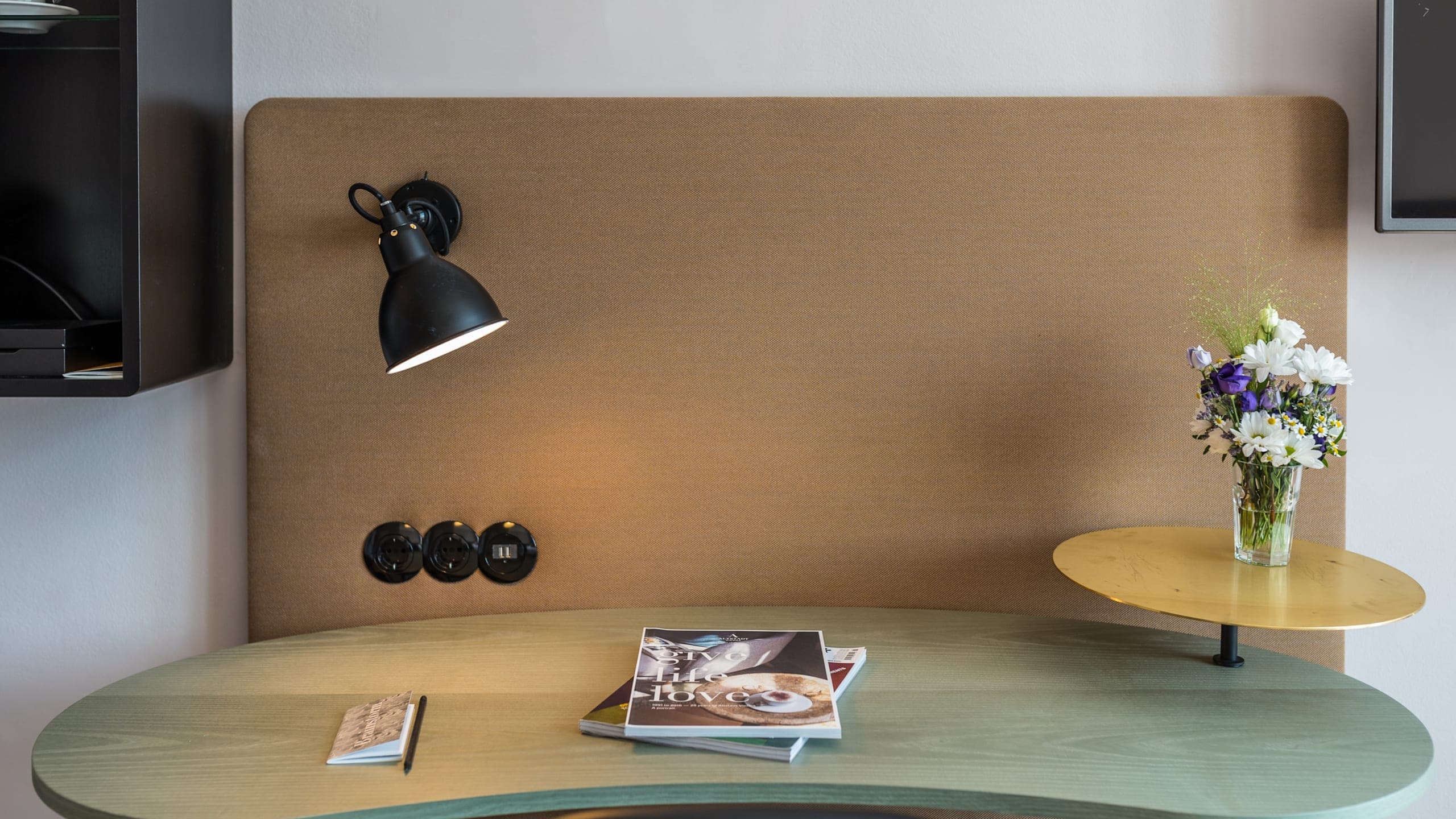 Double Room Medium - Image 4