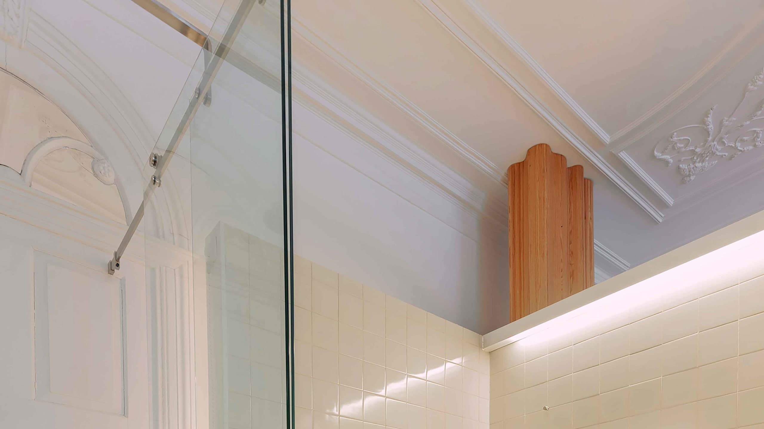 Townhouse Suite Queen Deluxe City - Image 3