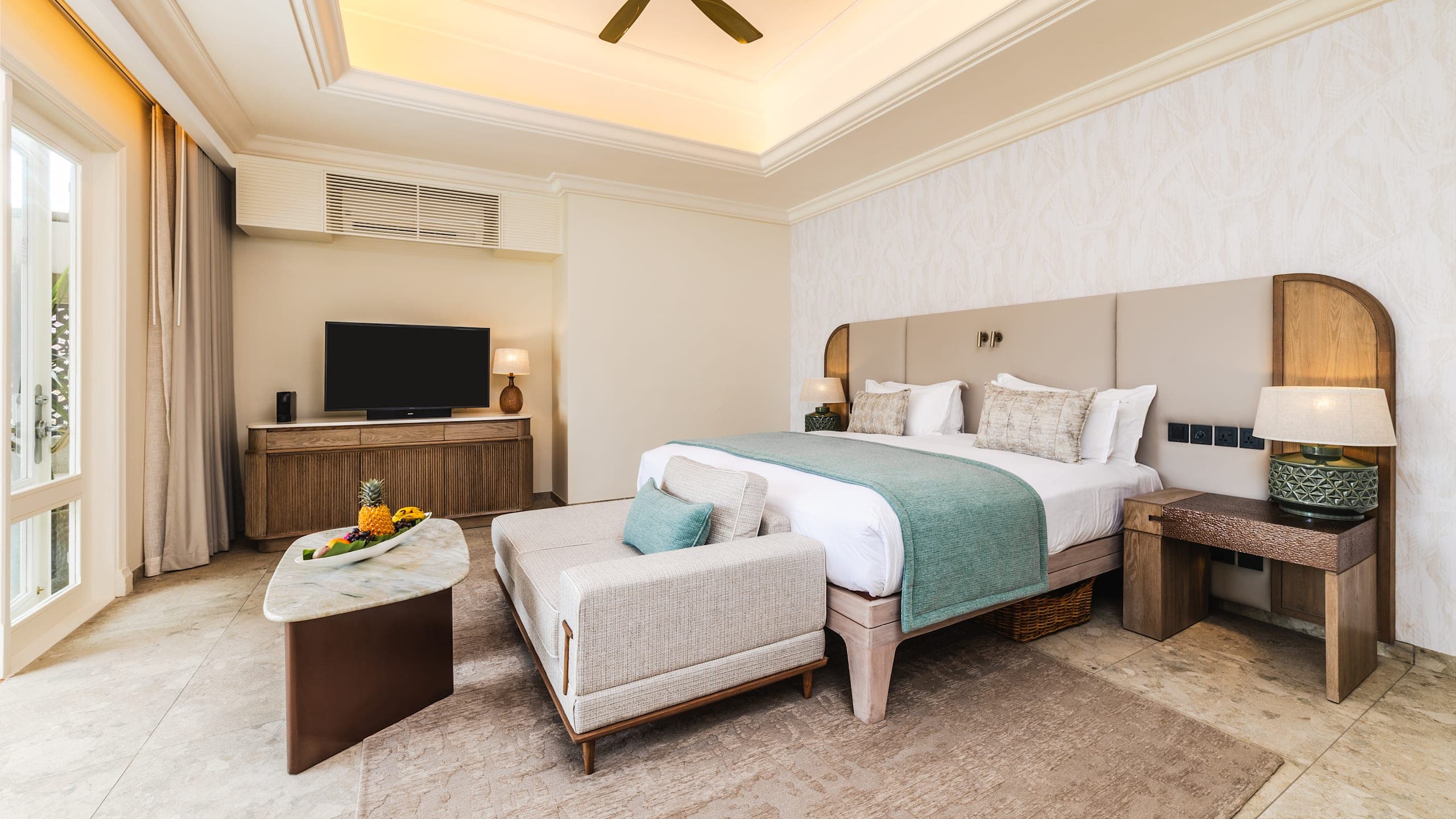 Luxury Suite Pool Villa - Image 4