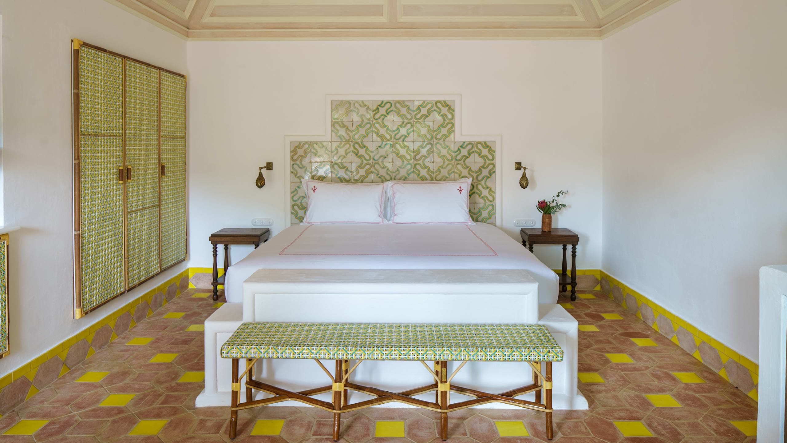 Jardim Português Junior Suite - Image 3