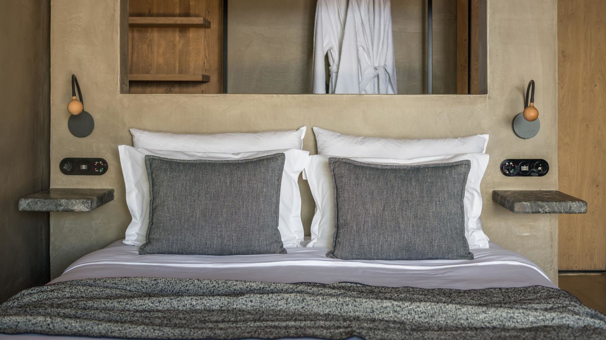 Wave Suite Sea View with Private Pool  - Image 2