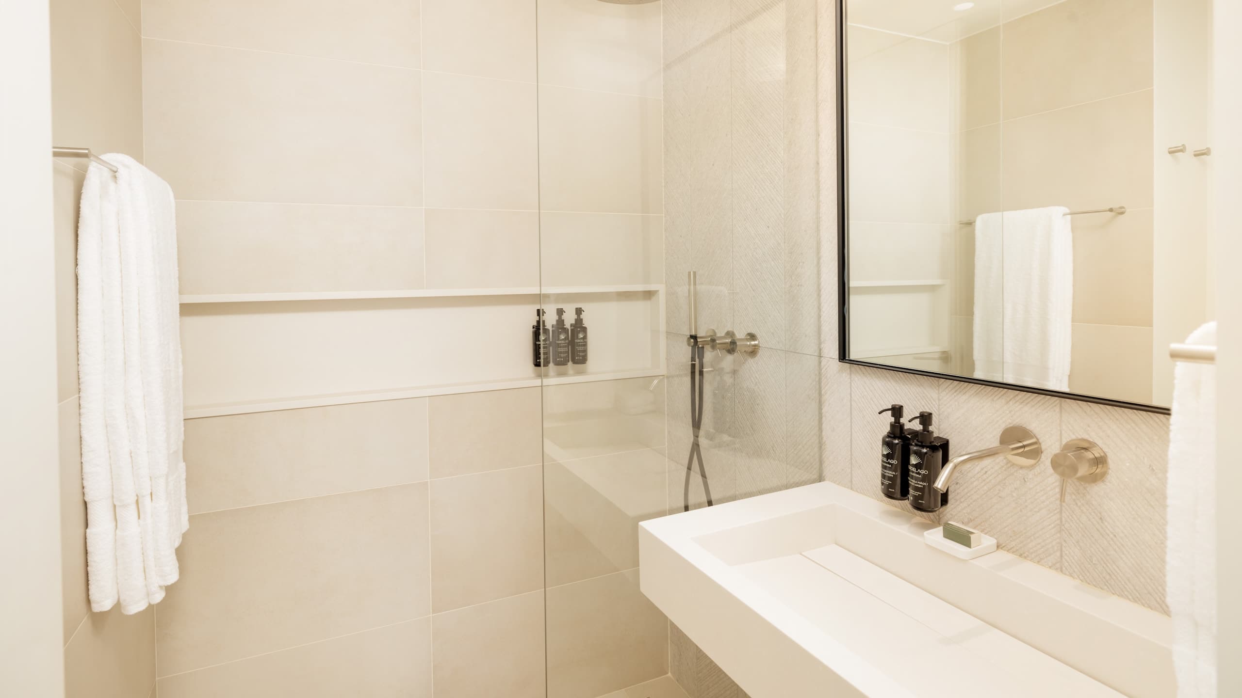 One-Bedroom Apartment - Image 4