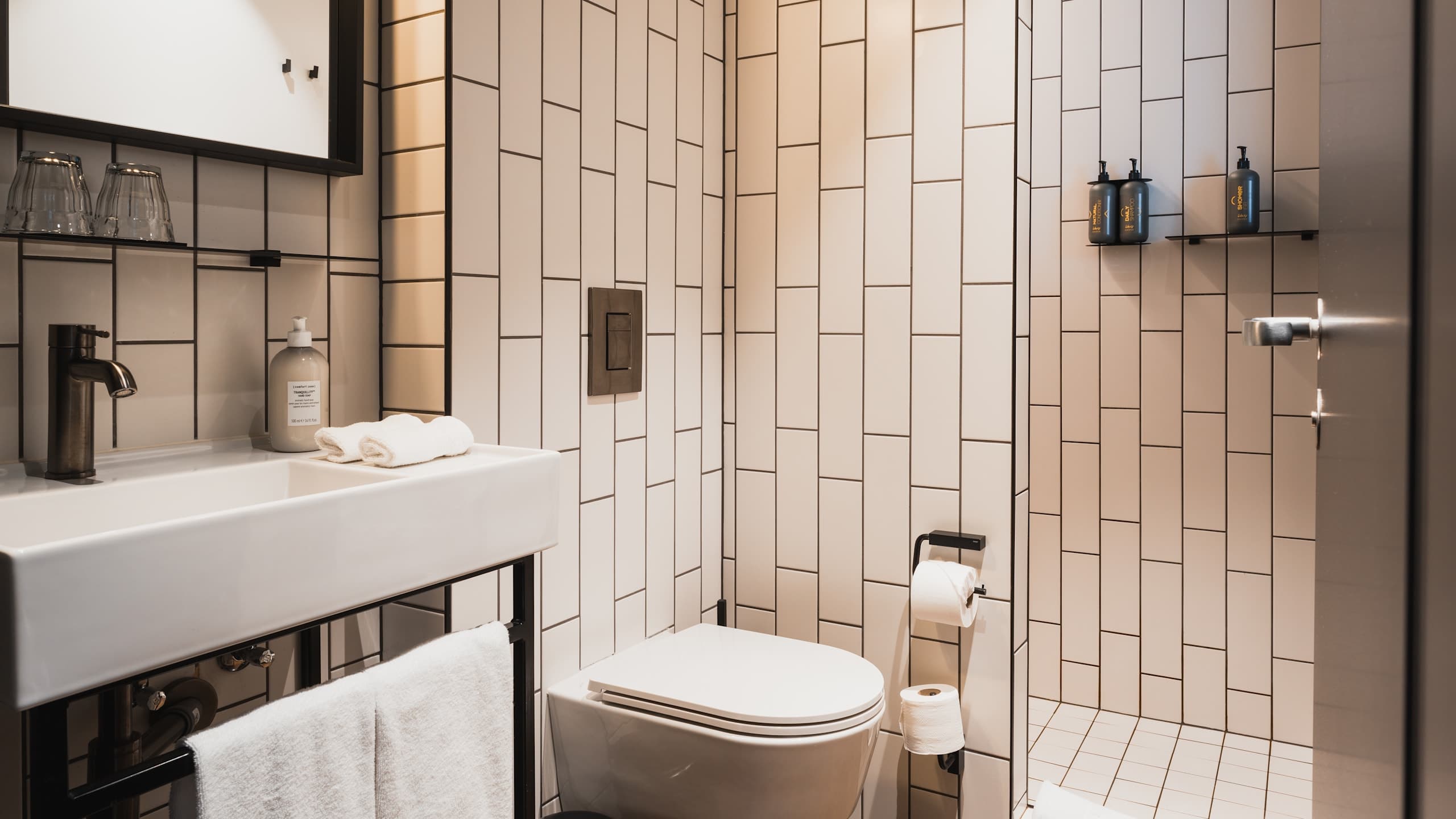 Economy Room - Image 5