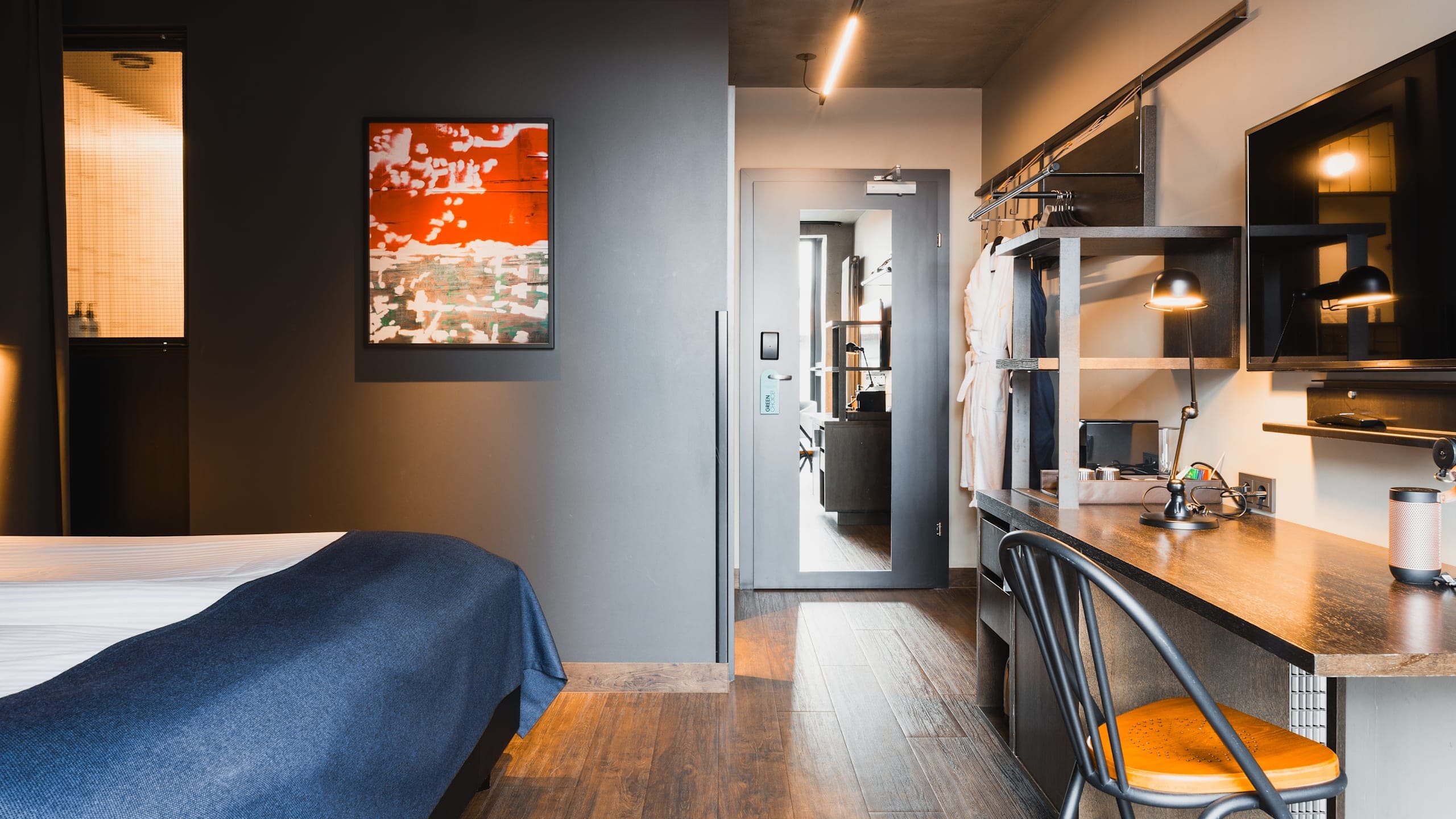 Economy Room - Image 4