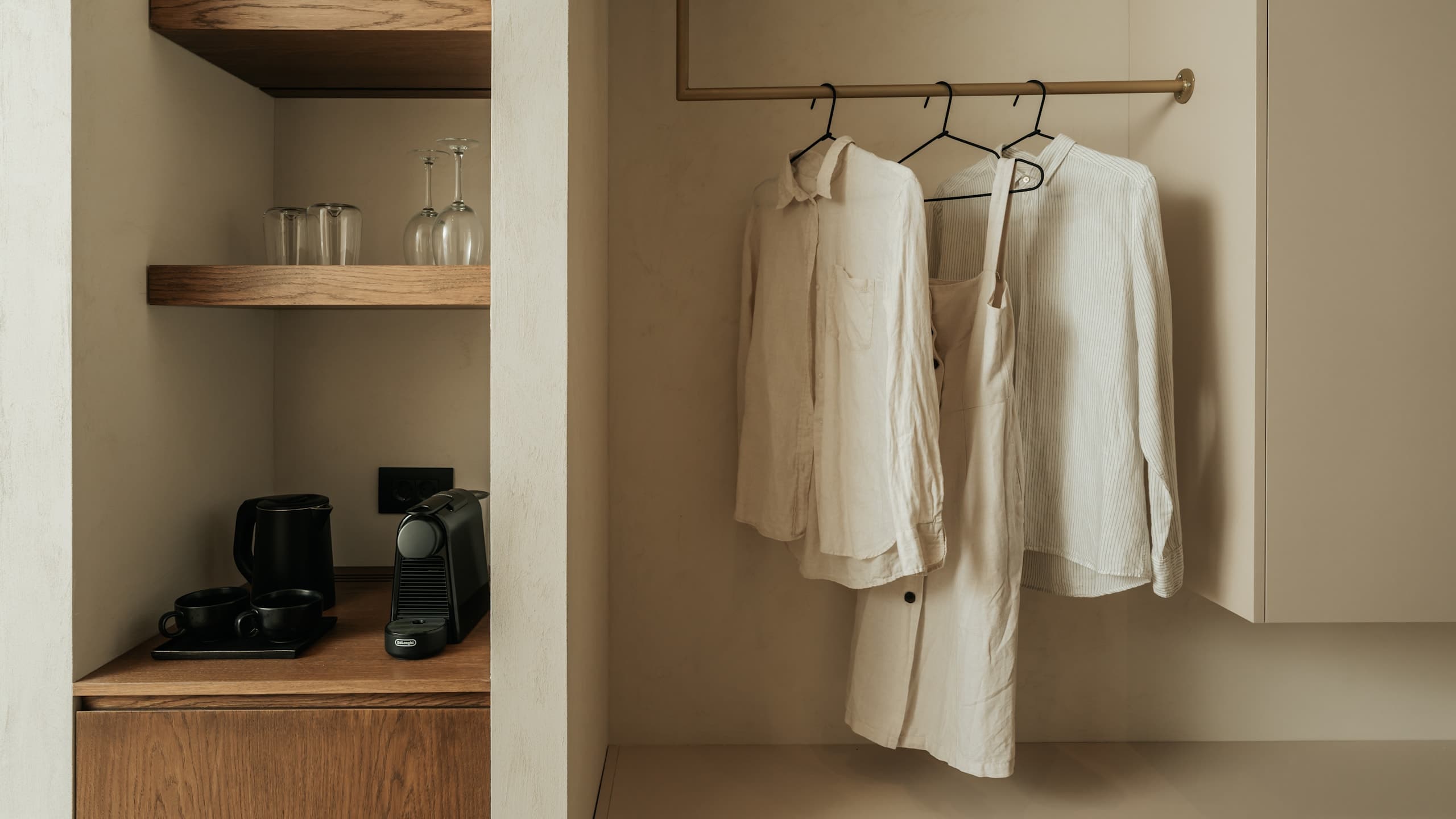 Deluxe Sea View Double Room - Image 2