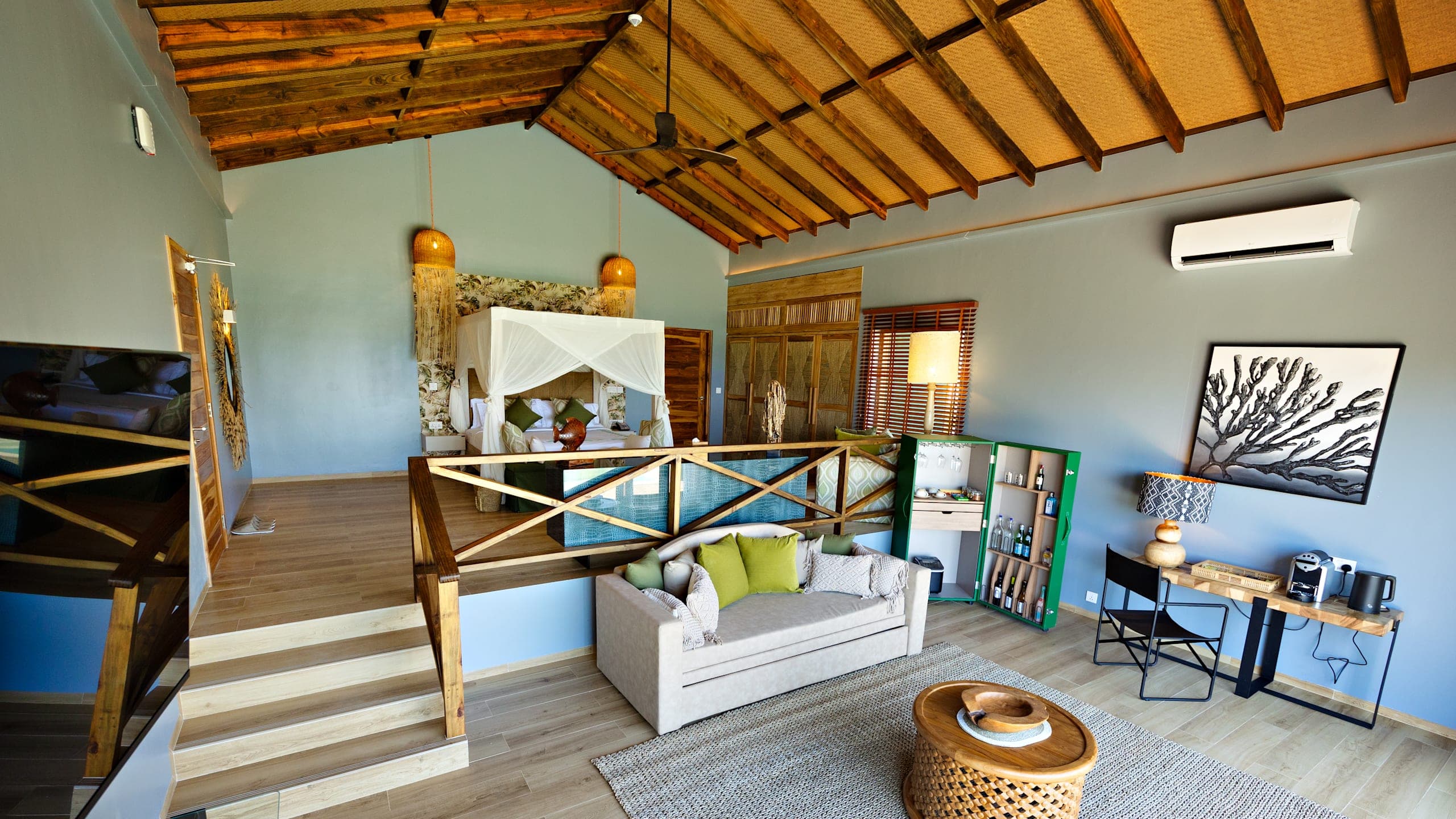 Sunrise Villa with Private Pool - Image 2