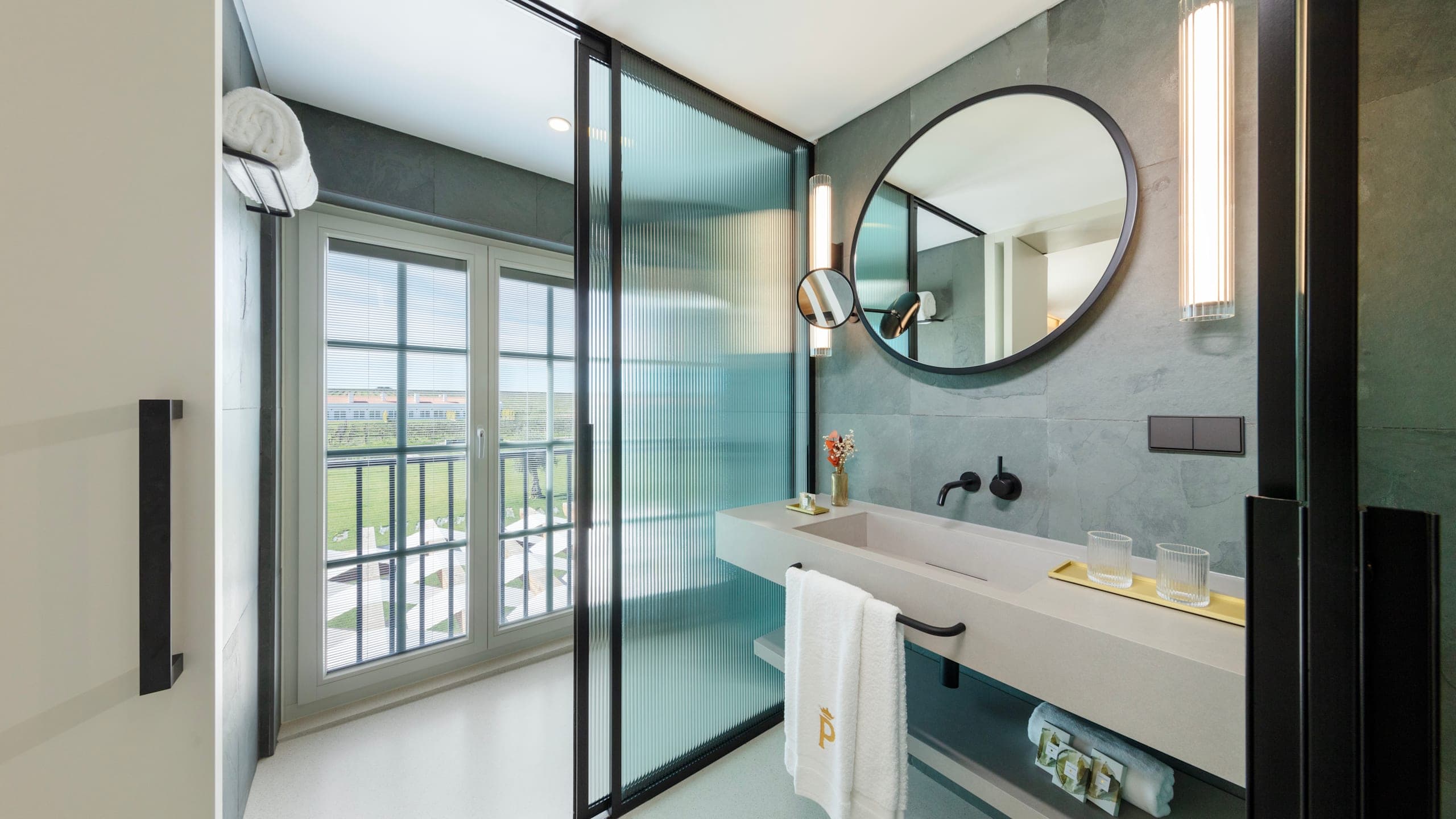 Superior Room - Image 5