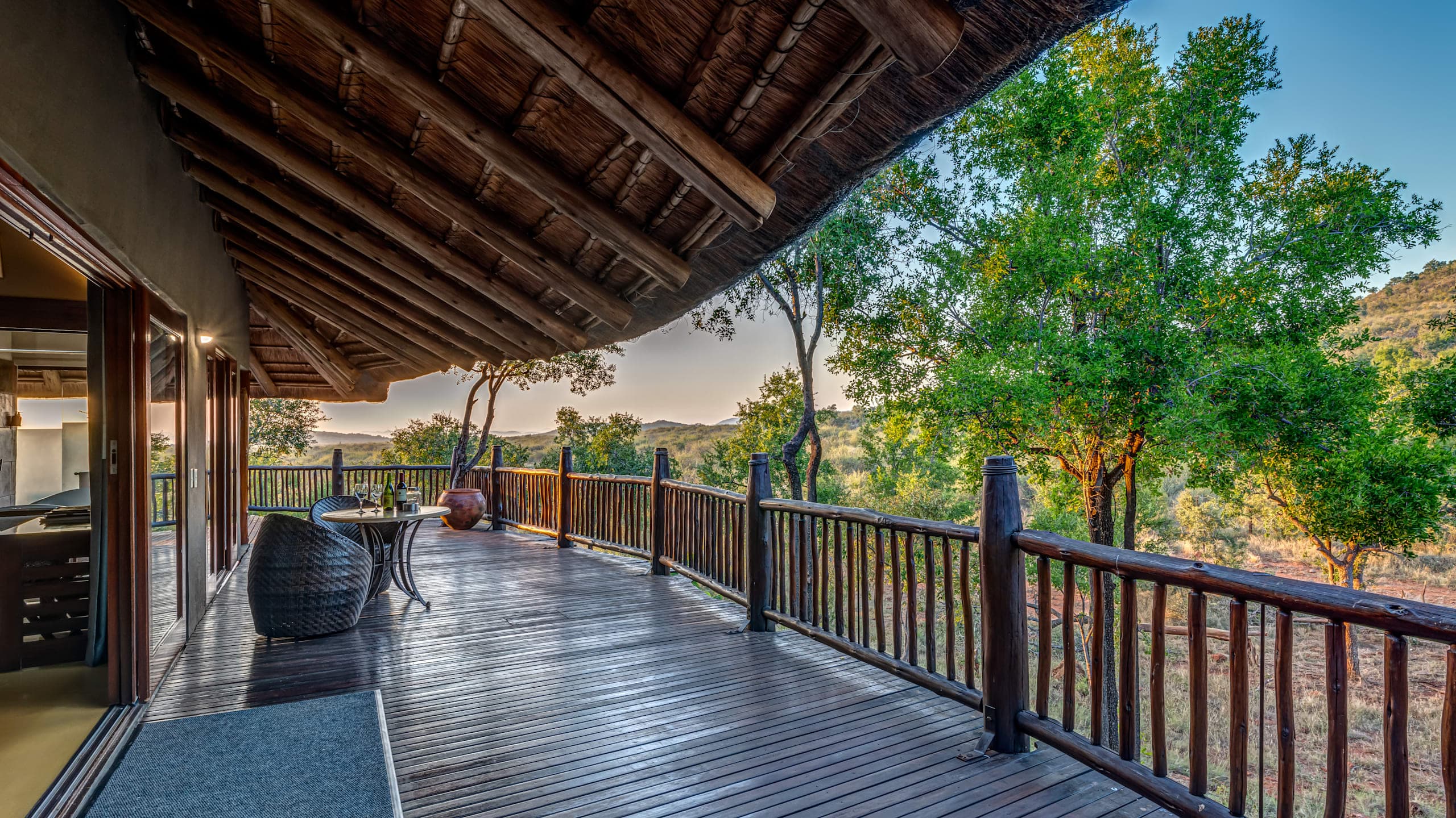 Luxury Suite - Image 2