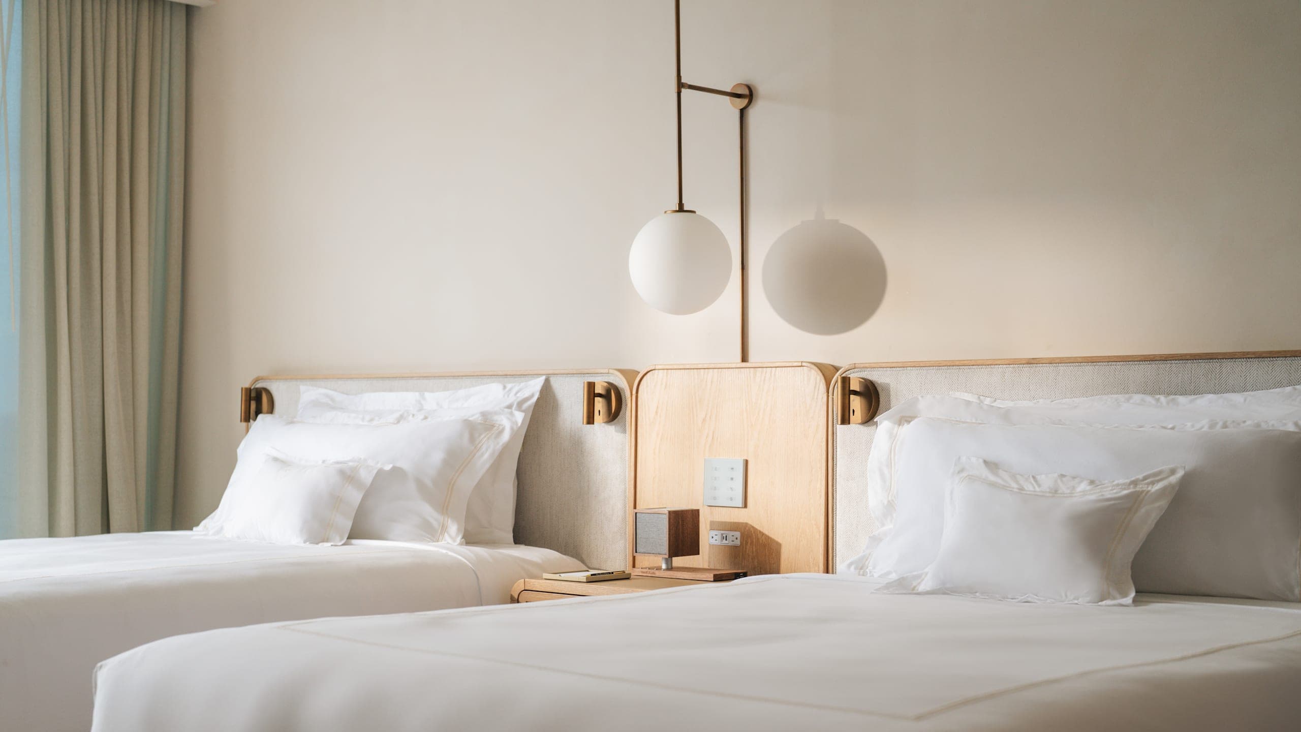 Guestroom Double Queen - Image 2