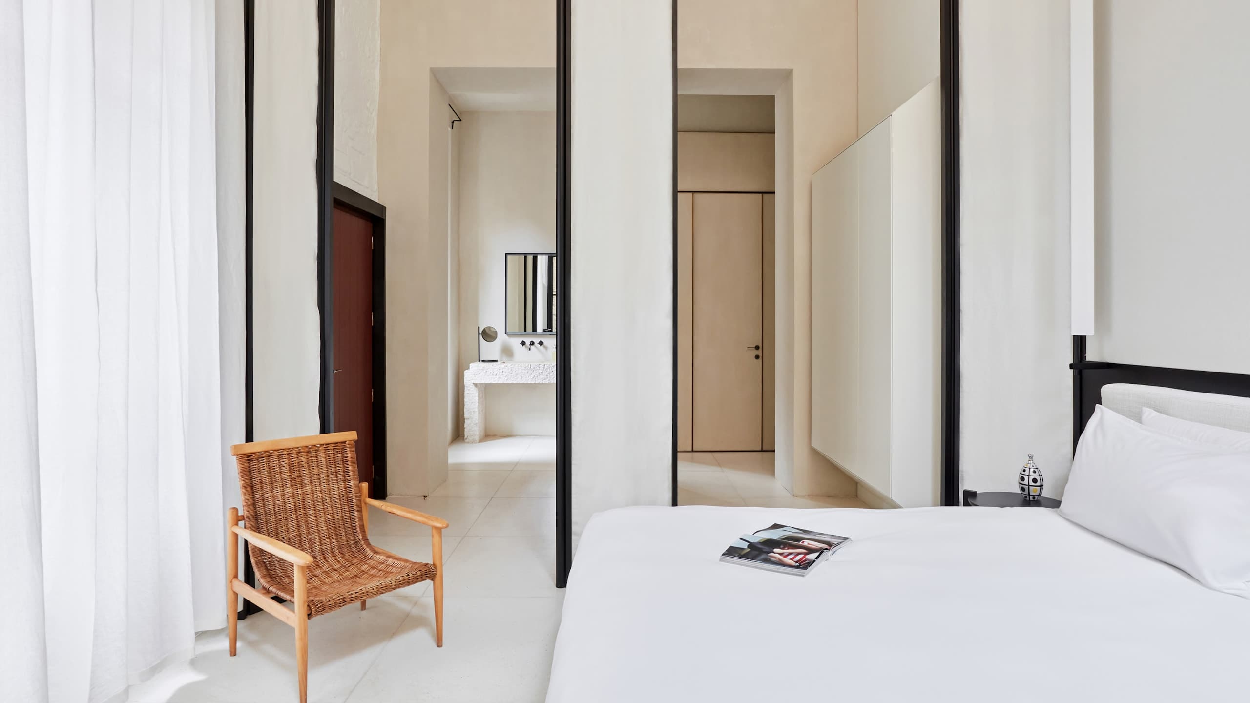 Deluxe Room - Image 1