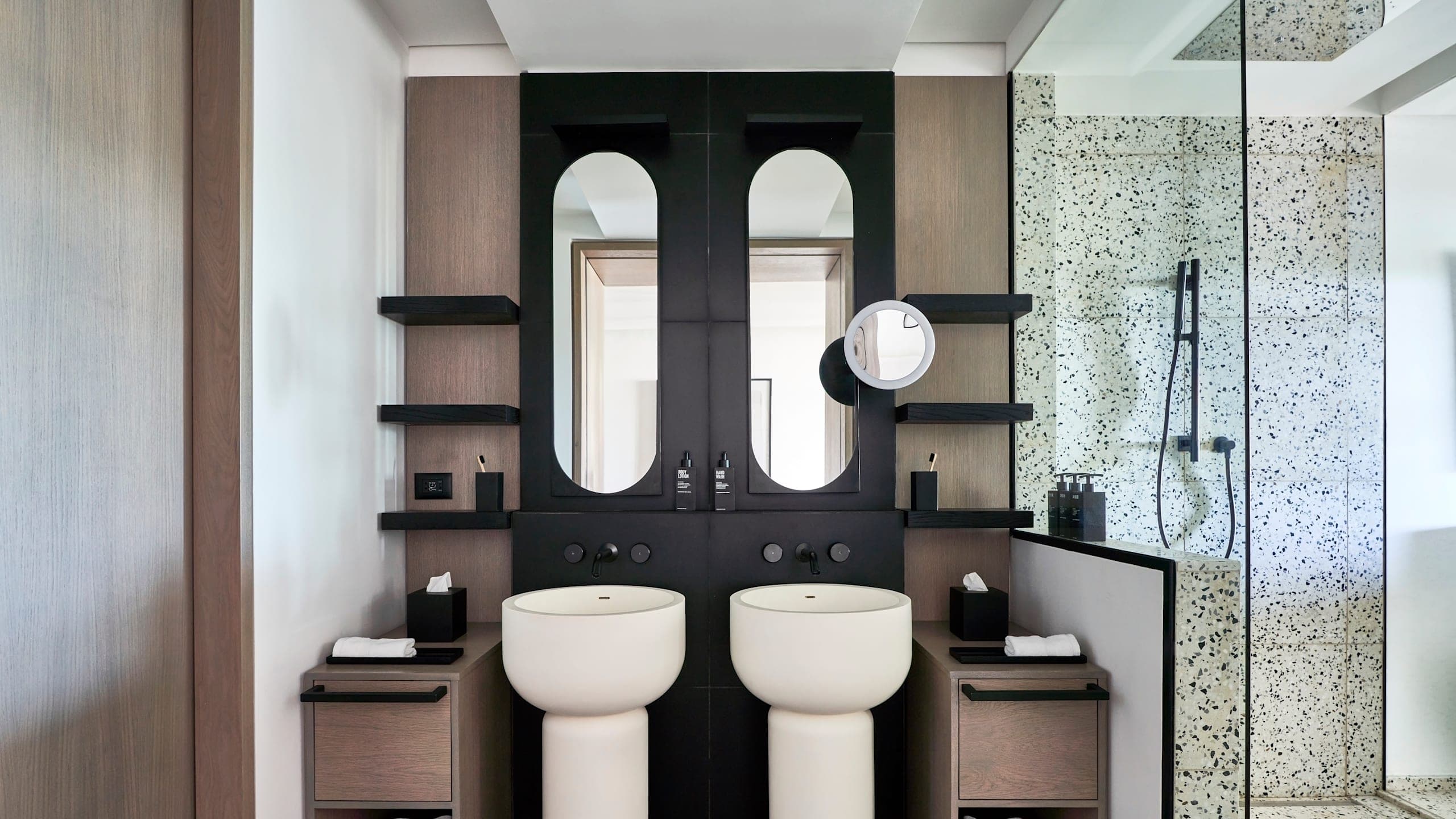 Lux Junior Suite - Image 5