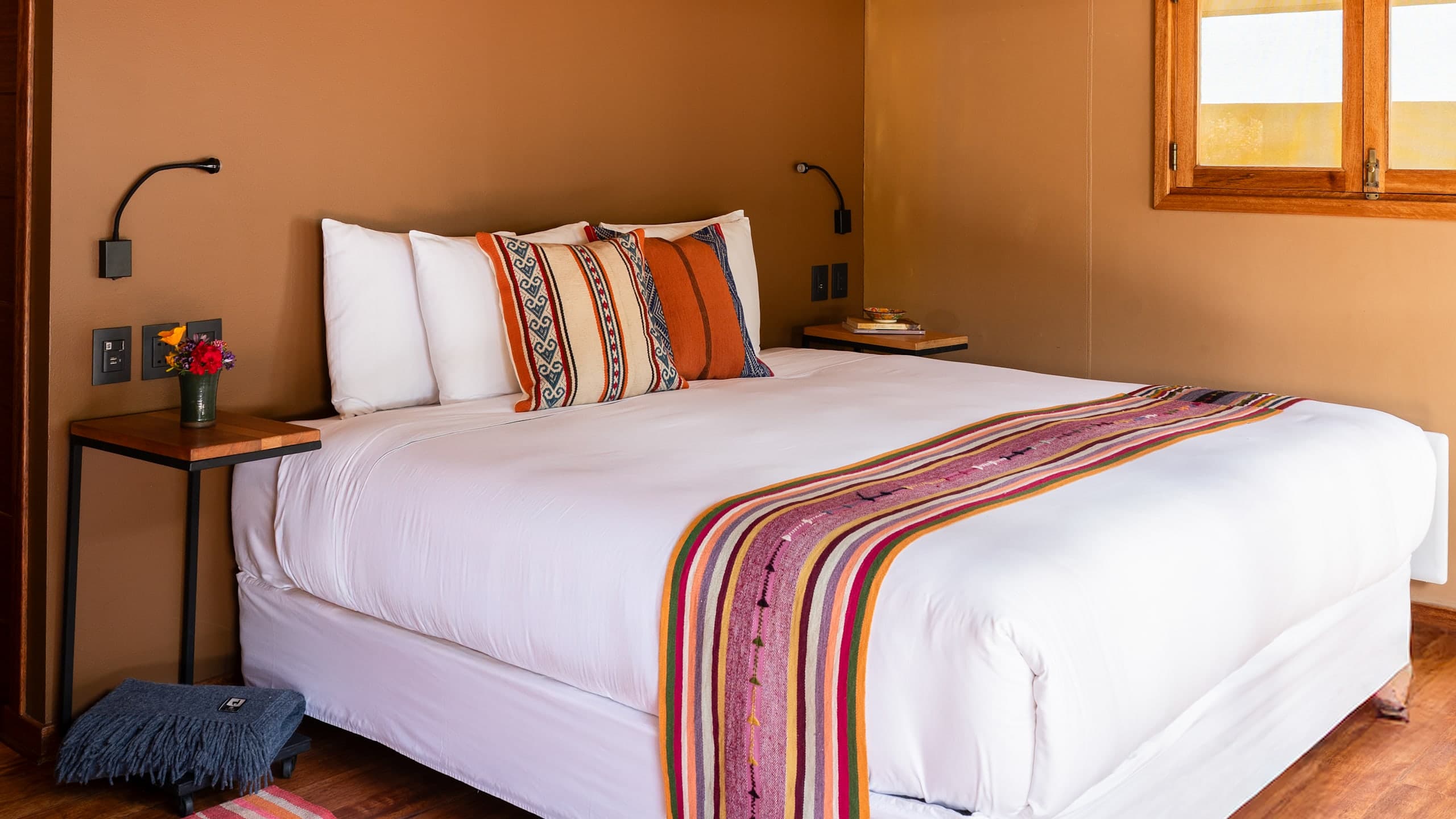 King/Twin Tent - Image 5