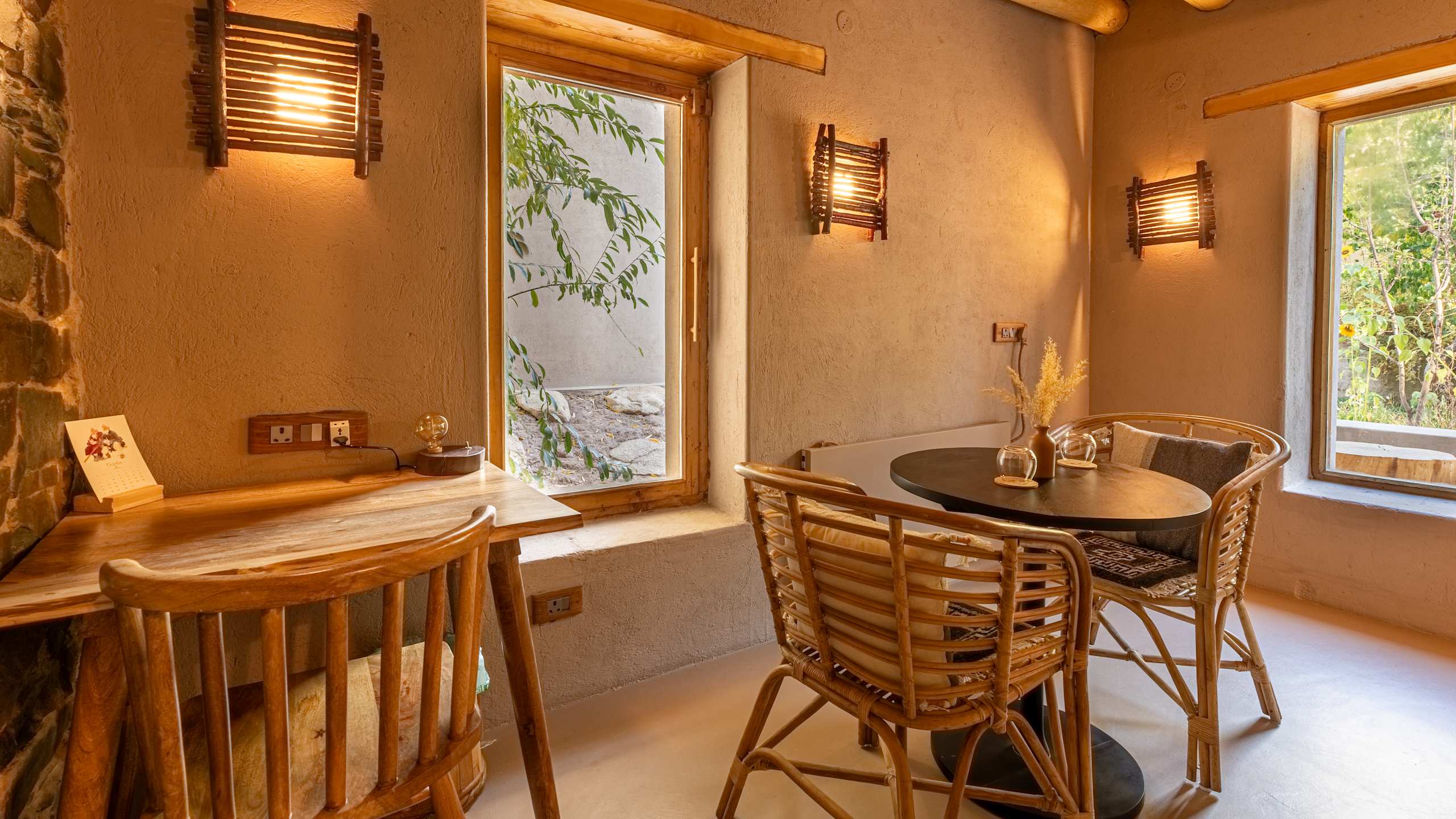 Luxury Duplex Villa with King Bed - Image 18