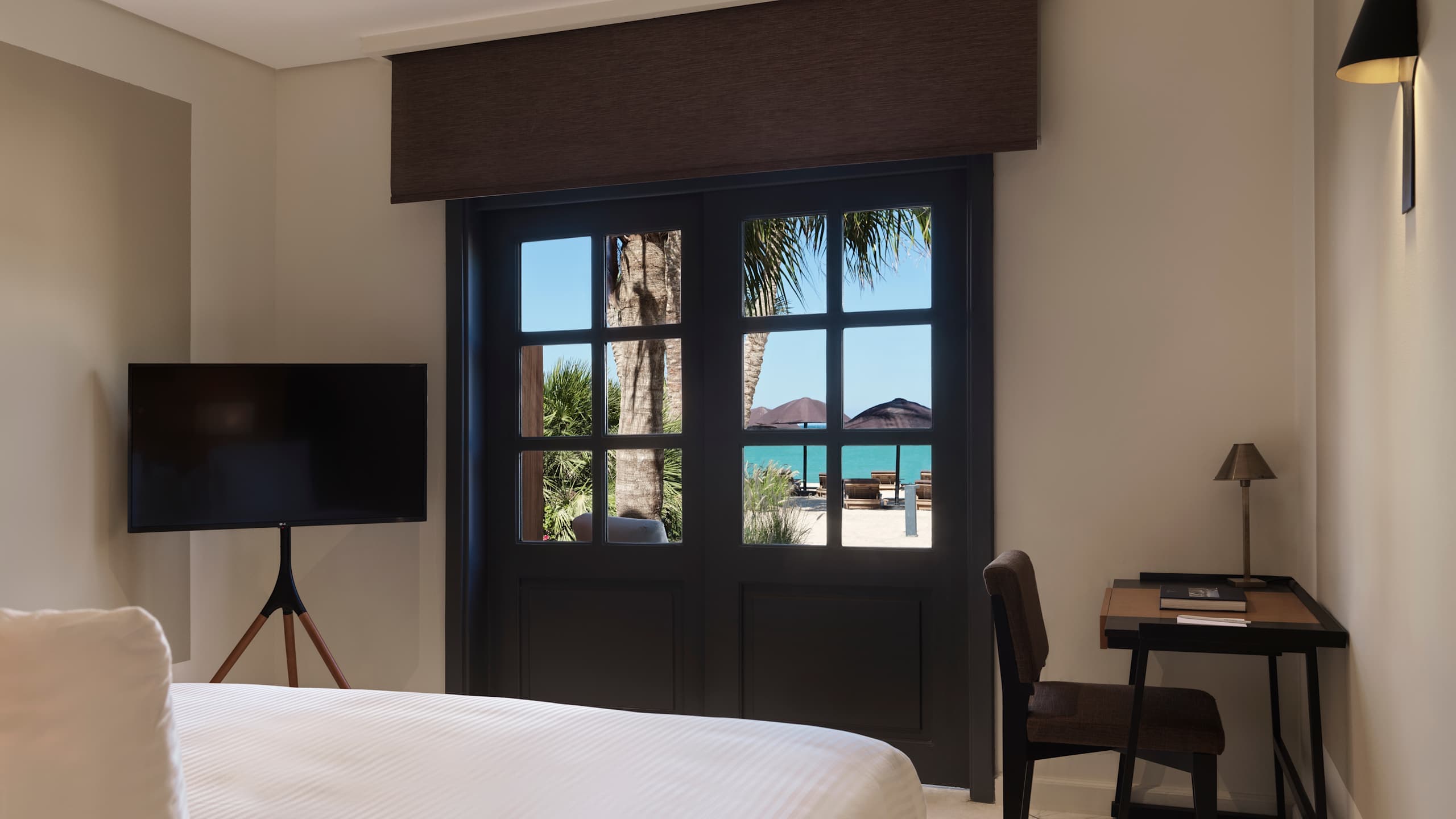 Premium Beachfront Terrace - Image 5